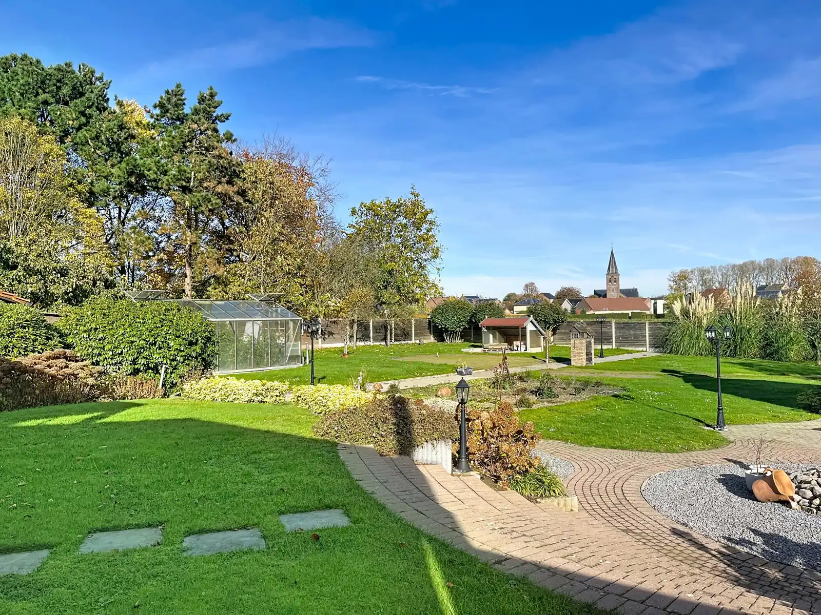 Rustig gelegen charmante villa met 4/5 slpk. in Geistingen. foto 29