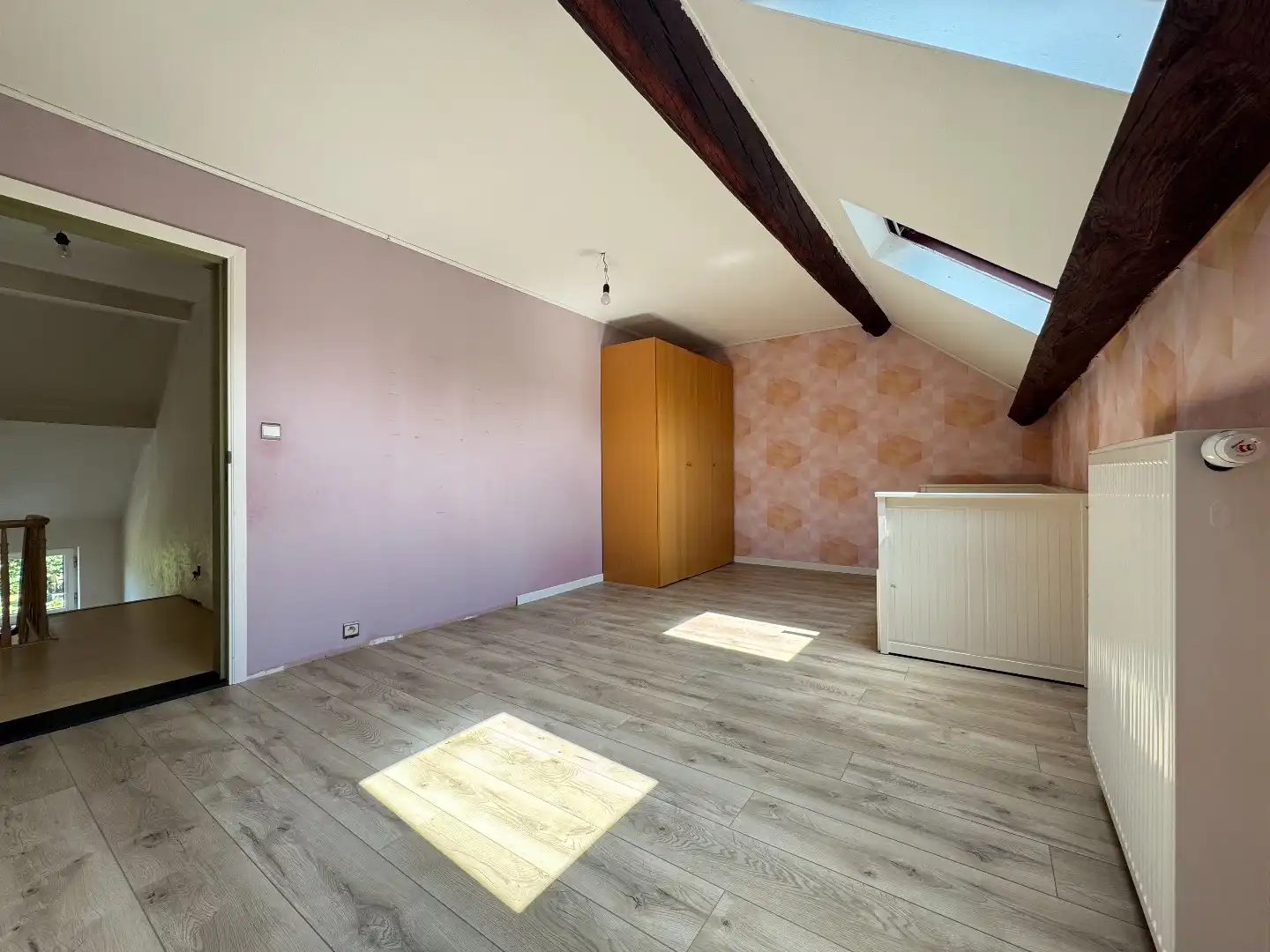 een ruim woonhuis op en met grond foto 23