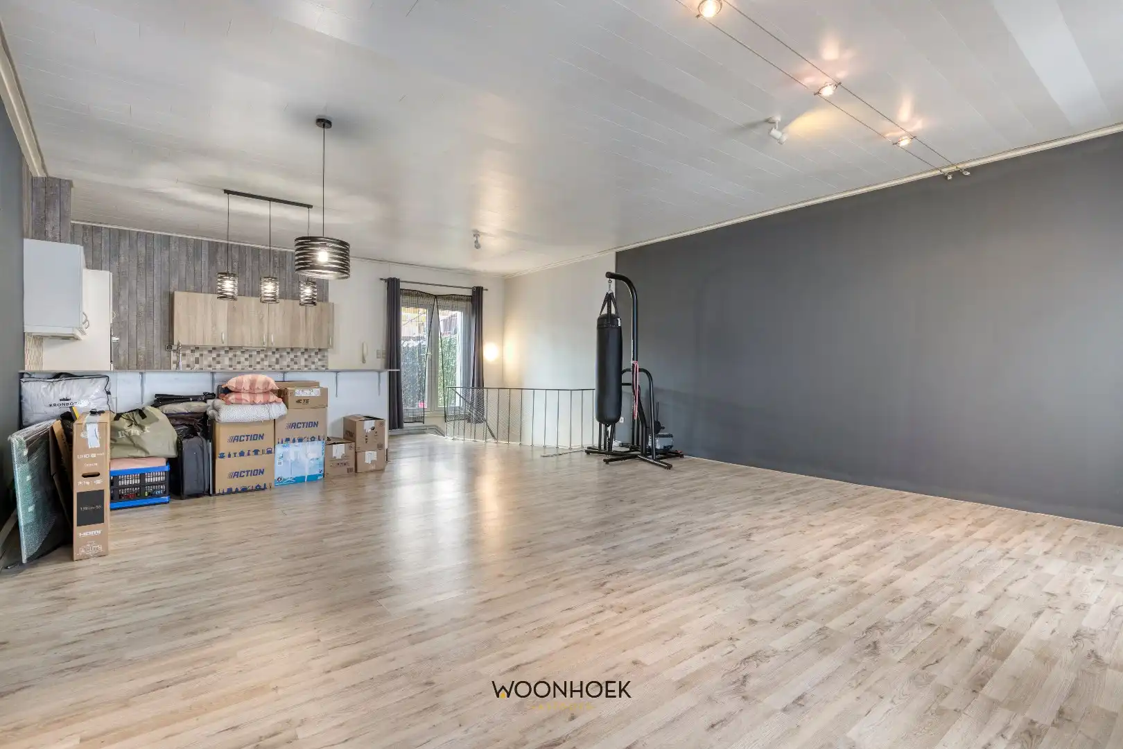 Centraal gelegen woning met 2 badkamers te Zele! foto 5