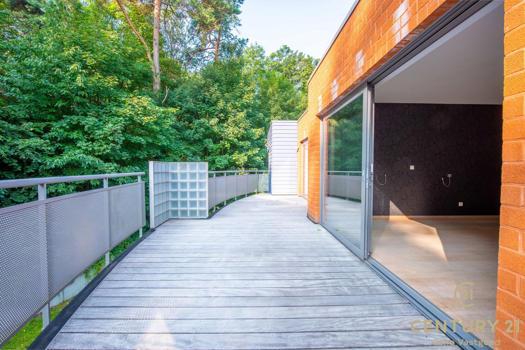 Luxe, ruime penthouse (192m²) met groot terras tegen het bos foto 19