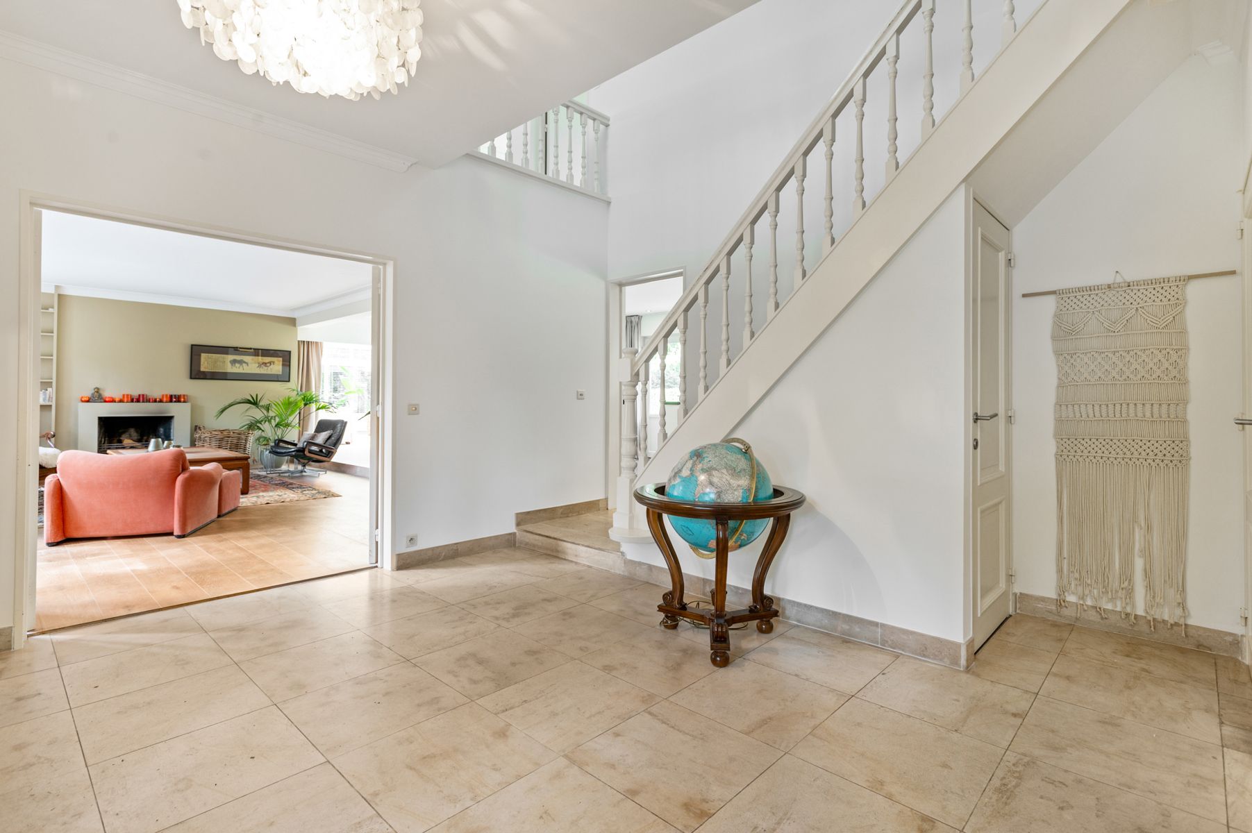 Koningshof! Ruime villa met zwemvijver op ca. 2005 m². foto 9