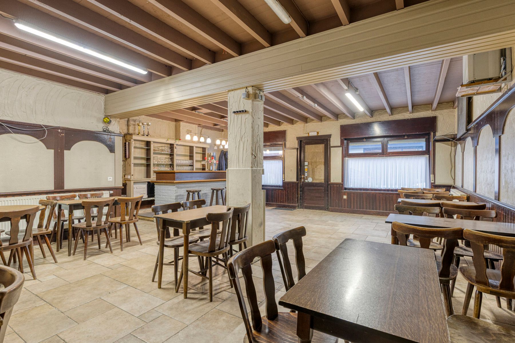 Woning met loods/grote garage en veel potentieel! foto 5