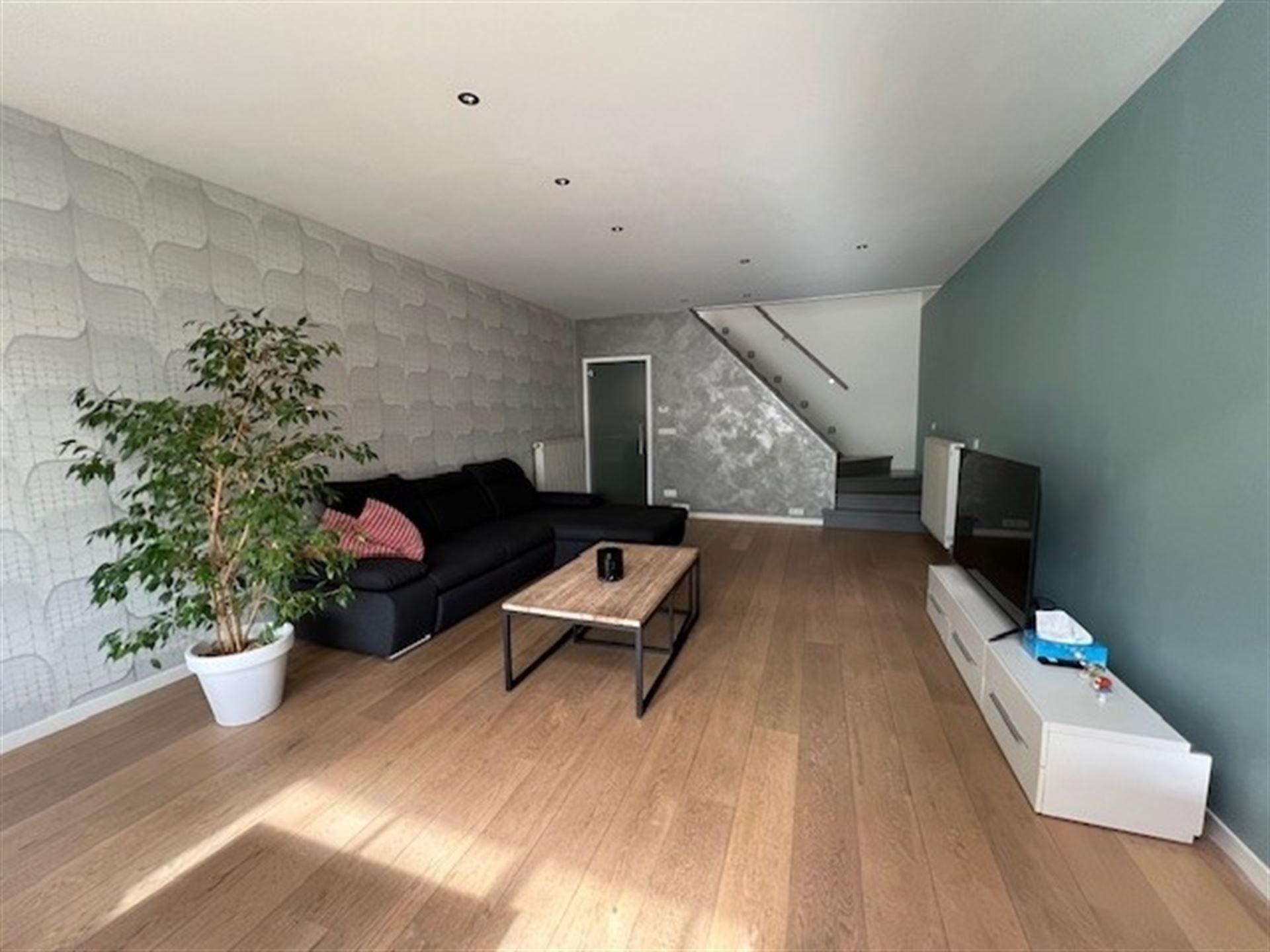 Ruime 4 Slaapkamer Woning in Hartje Kontich foto 3
