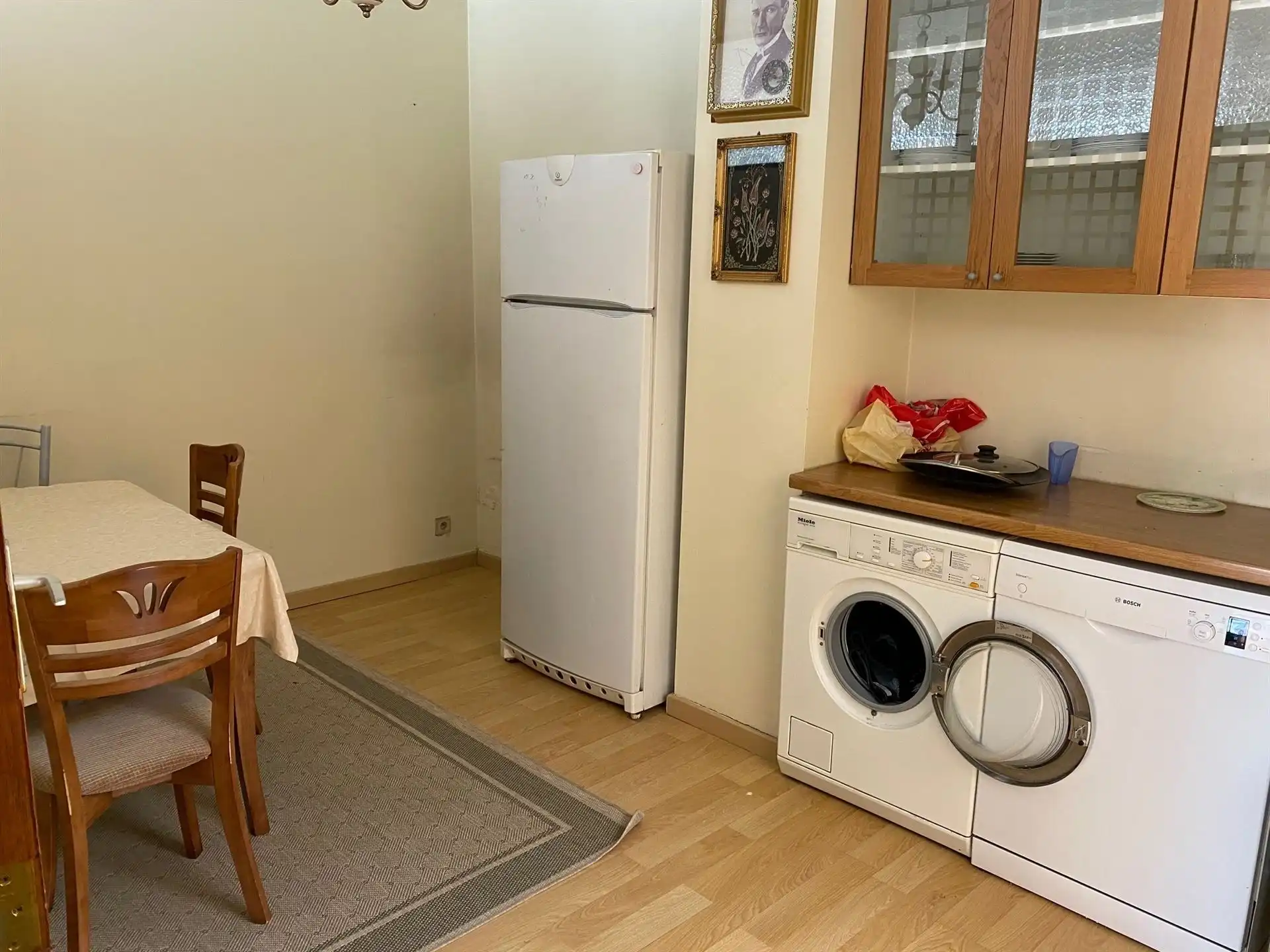 Opbrengsteigendom met commerciële gelijkvloers en 6 appartementen foto 23