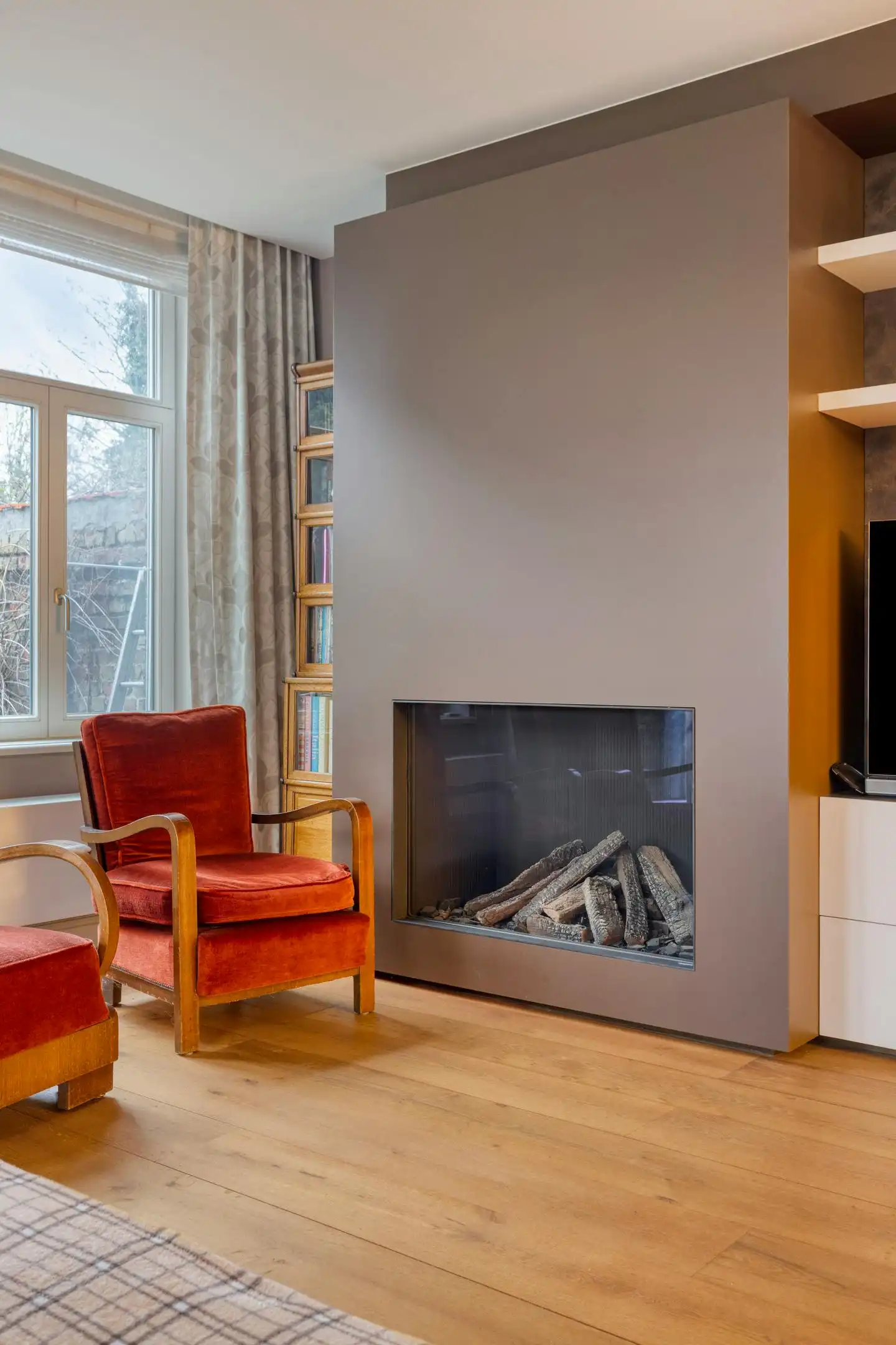 Klassevol huis met 5 slaapkamers, 3 badkamers, garage en ruime tuin te Sint-Kruis (Brugge) foto 8