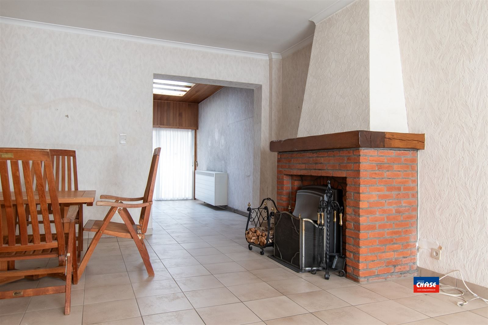 Rijwoning met 2 slpks, zolder en tuin foto 4