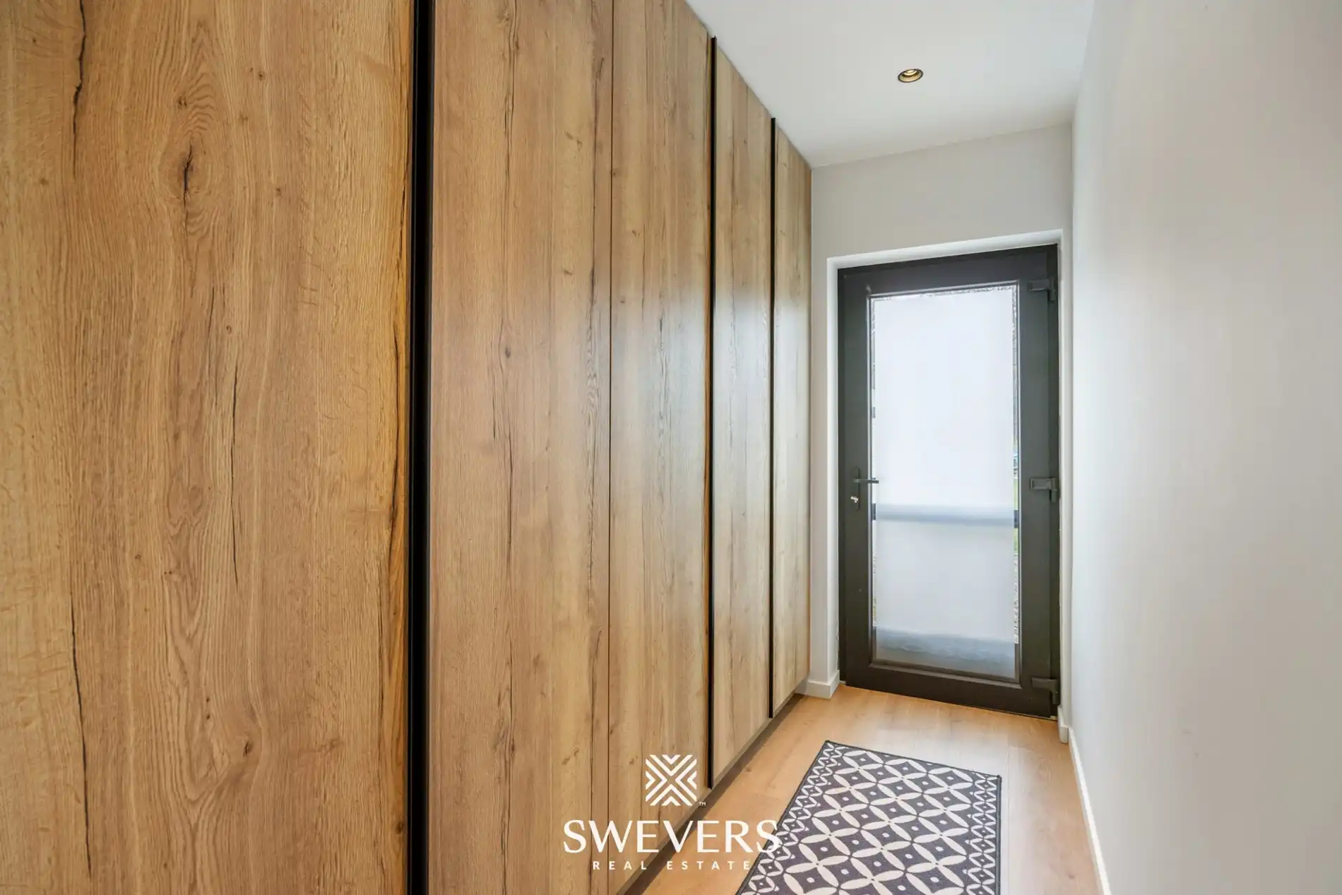 Recente halfopen bebouwing met 5 slaapkamers met verrassend grote tuin in Houthalen foto 20