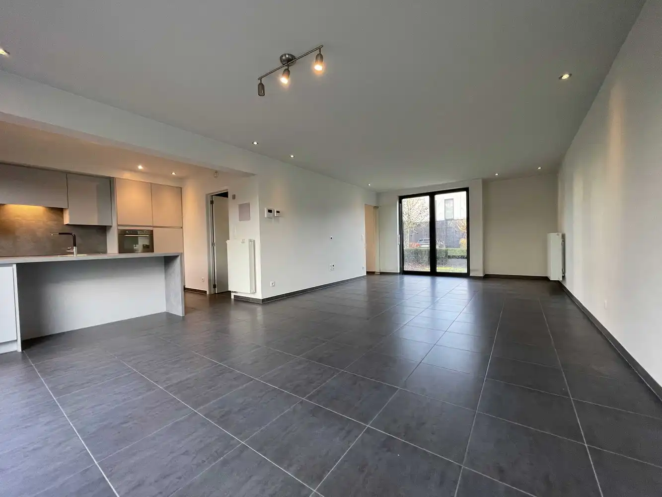 Recente gezinswoning vlakbij het centrum van Genk foto 6