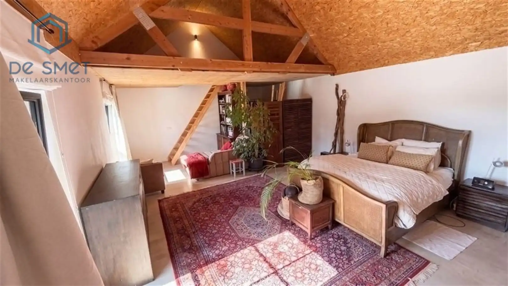 UNIEKE LANDELIJKE HOEVE OP 8.035 M² EEN DROOM VOOR PAARDENLIEFHEBBERS, GROTE GEZINNEN & ONDERNEMERS foto 13
