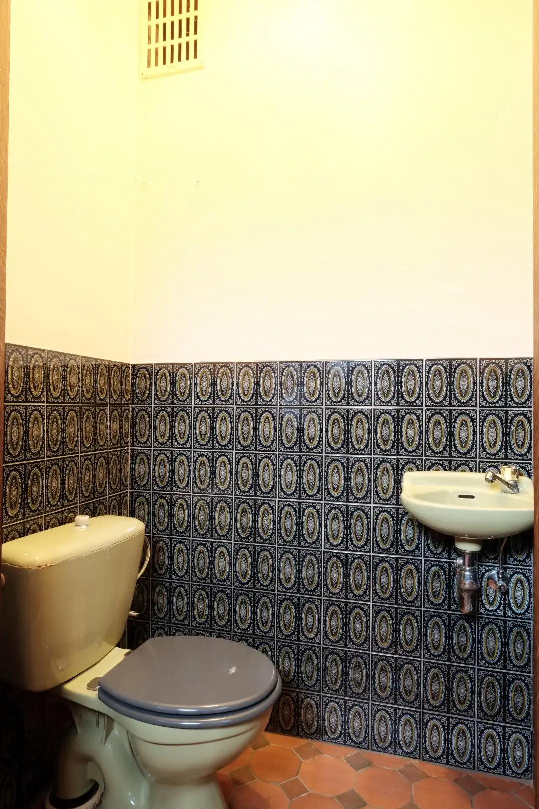 Ruime halfopen woning met 5 slaapkamers, 2 garages en zuidgerichte tuin foto 11