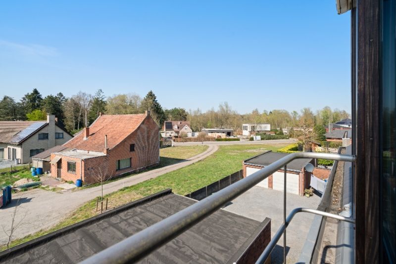 Ruim instapklaar duplex appartement - 2 slpkmrs foto 3