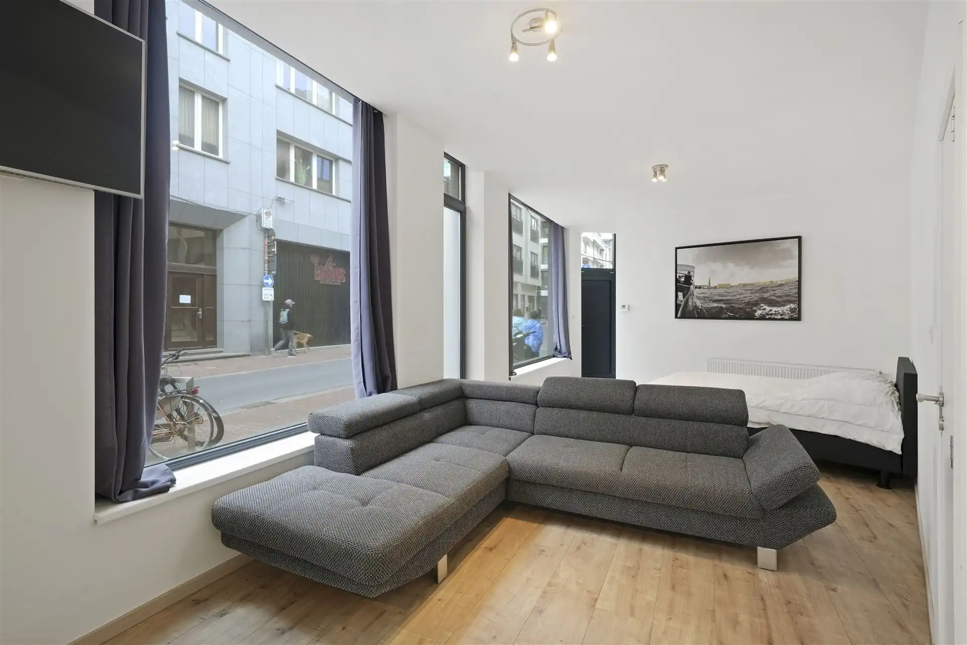 CENTRALE LIGGING / RUIME WONING foto 34