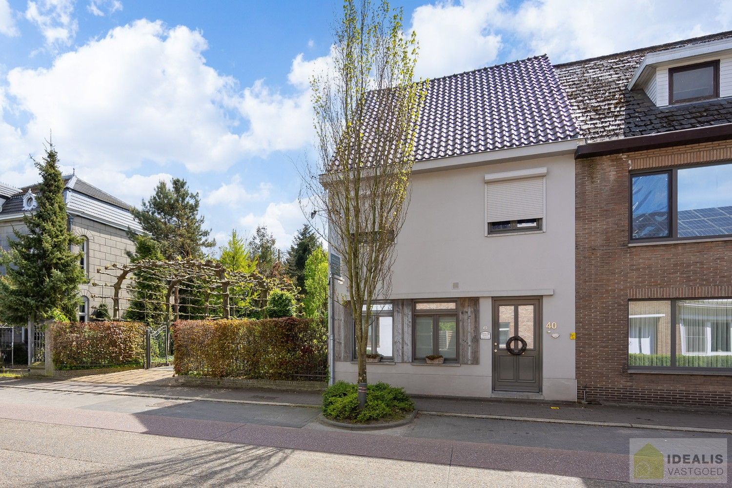 IDEALIS VASTGOED – Prachtige, stijlvolle woning mét B&B-gedeelte, van maar liefst +-315m² foto 2