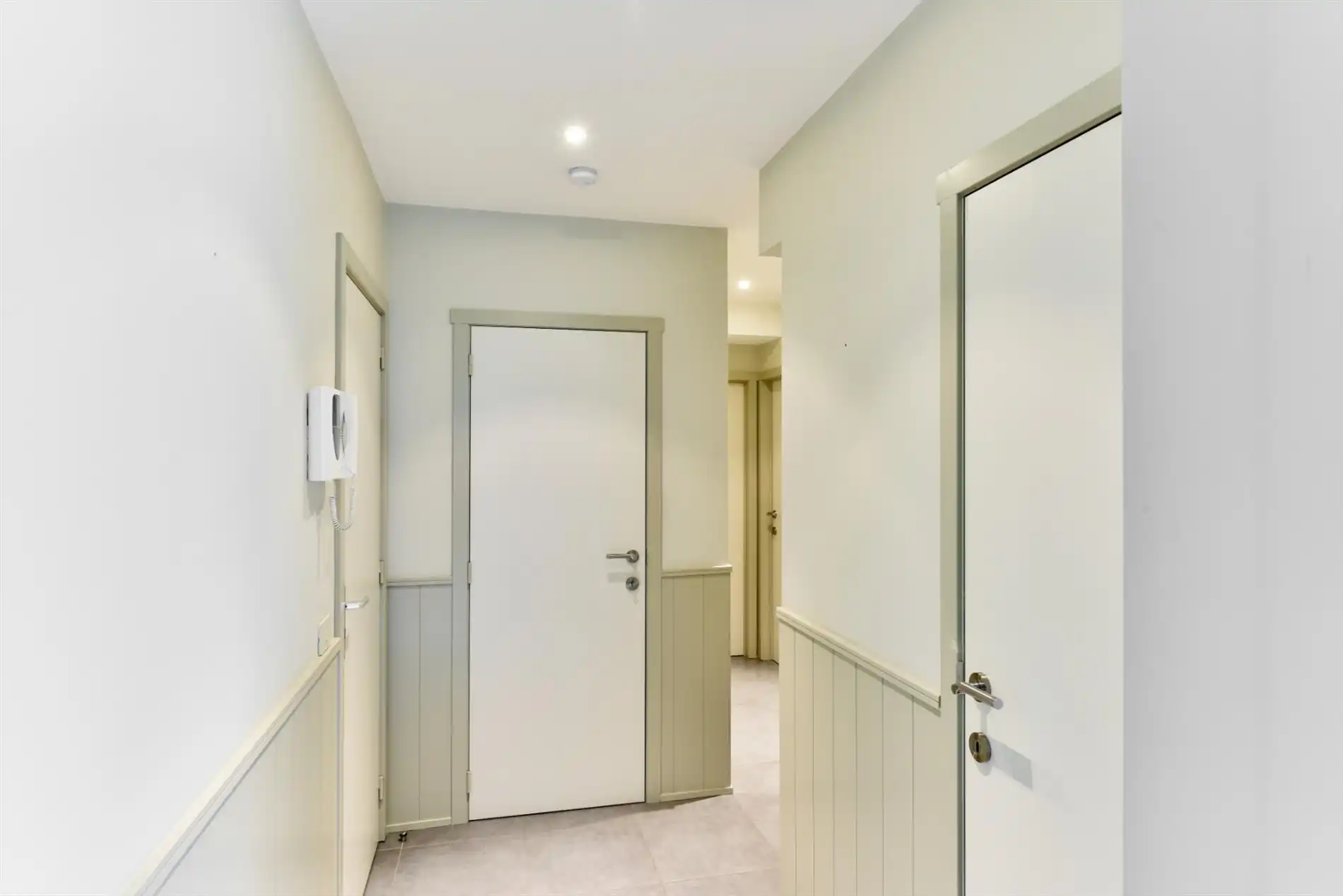 Appartement met parking te Ruddervoorde foto 10