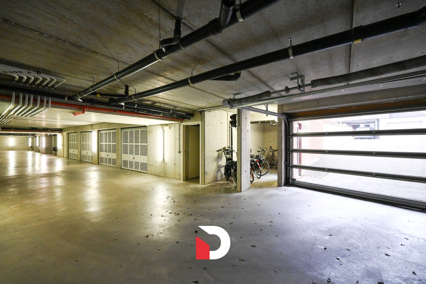 Lichtrijk 3-kamerappartement met frontaal zicht op het water foto 14