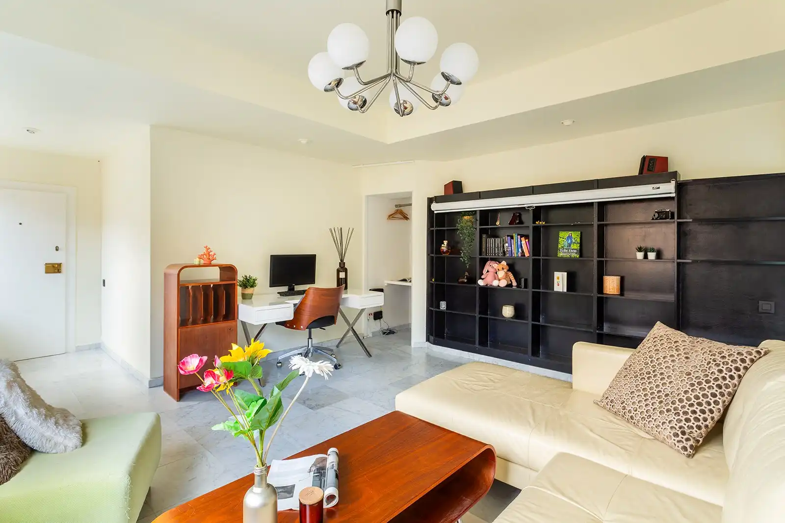 Centraal wonen in iconisch gebouw foto 3