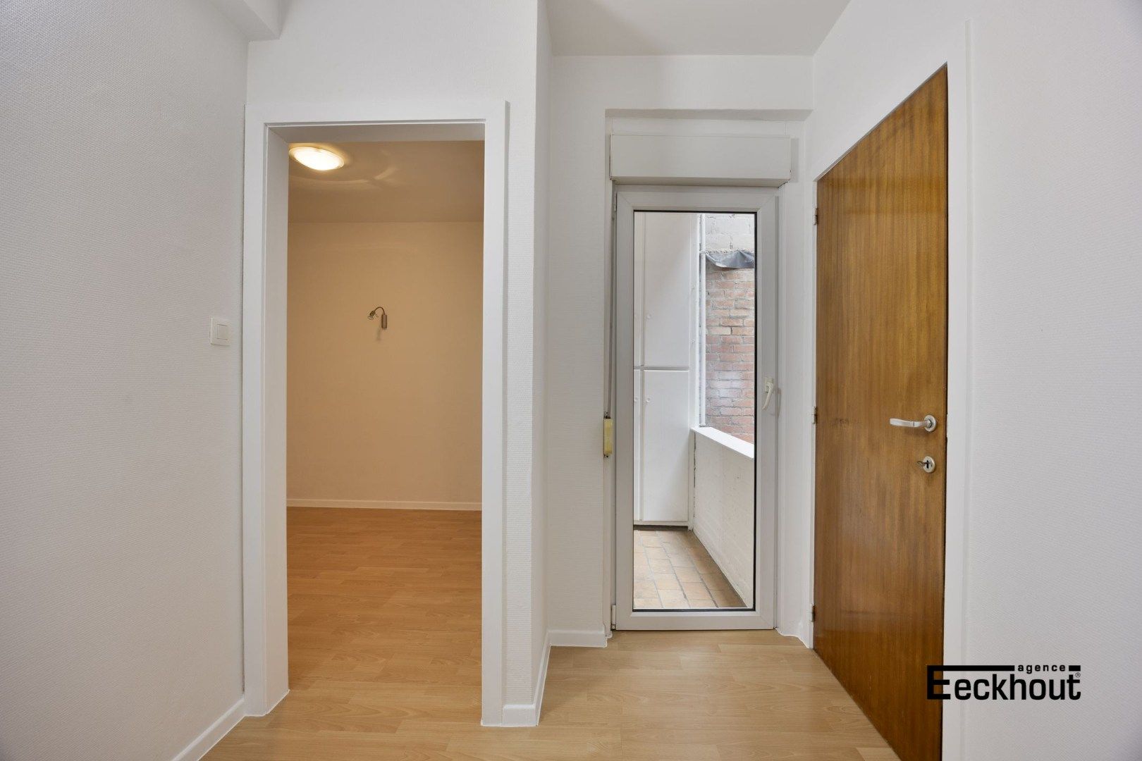 Instapklaar appartement op TOPlocatie in het hartje van Oostende! foto 11