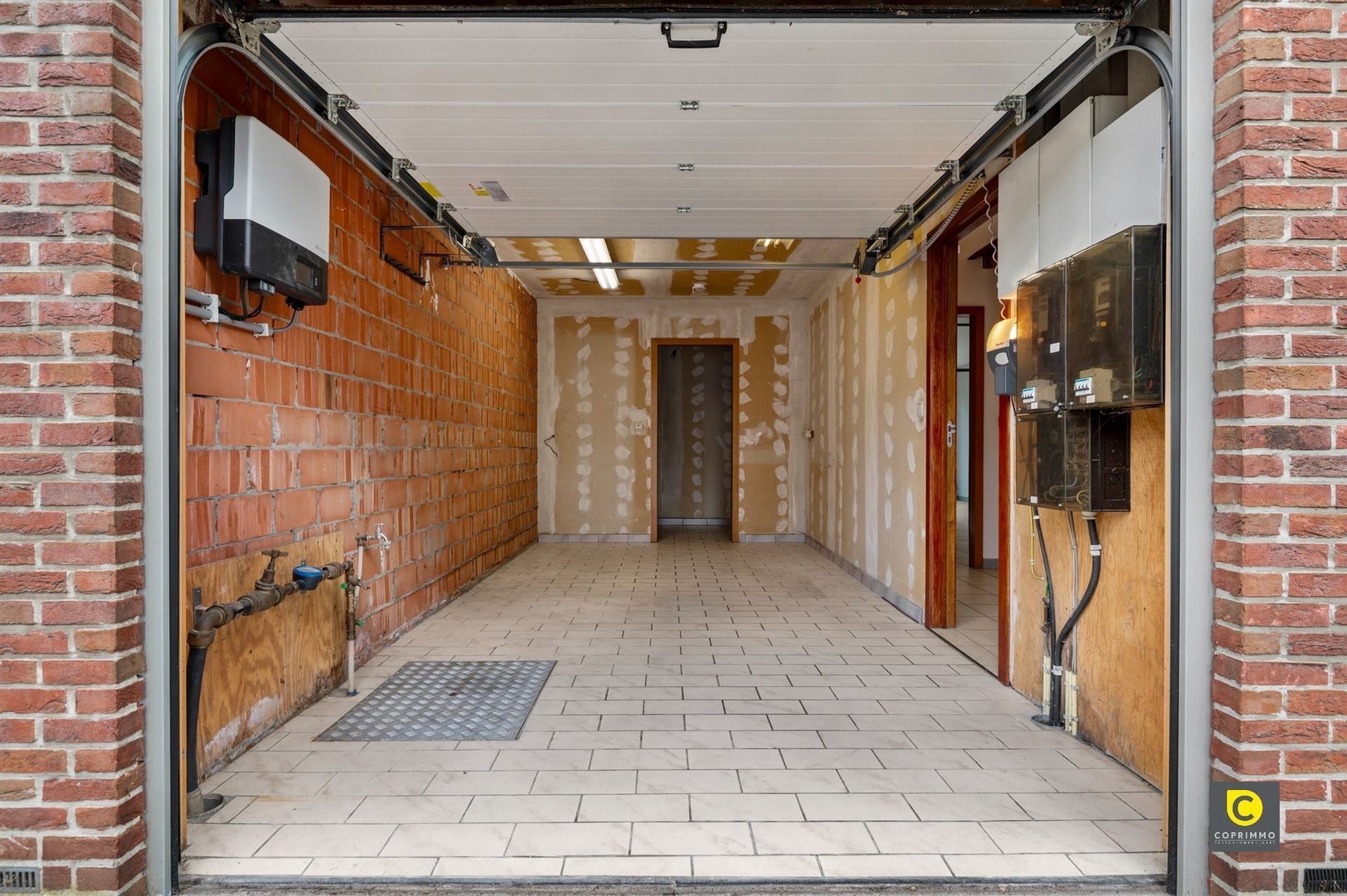 Charmante woning met garage foto 8