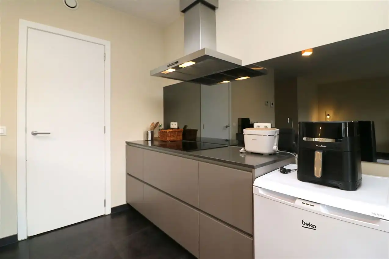 App. met 2 slpk., terras en autostaanplaats, rustig gelegen foto 27