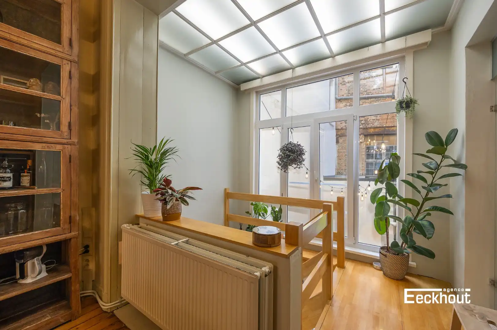 Uniek duplexappartement met 4 slaapkamers in bouwkundig erfgoedpand Villa Lina in centrum Oostende, vlakbij het stadspark foto 10
