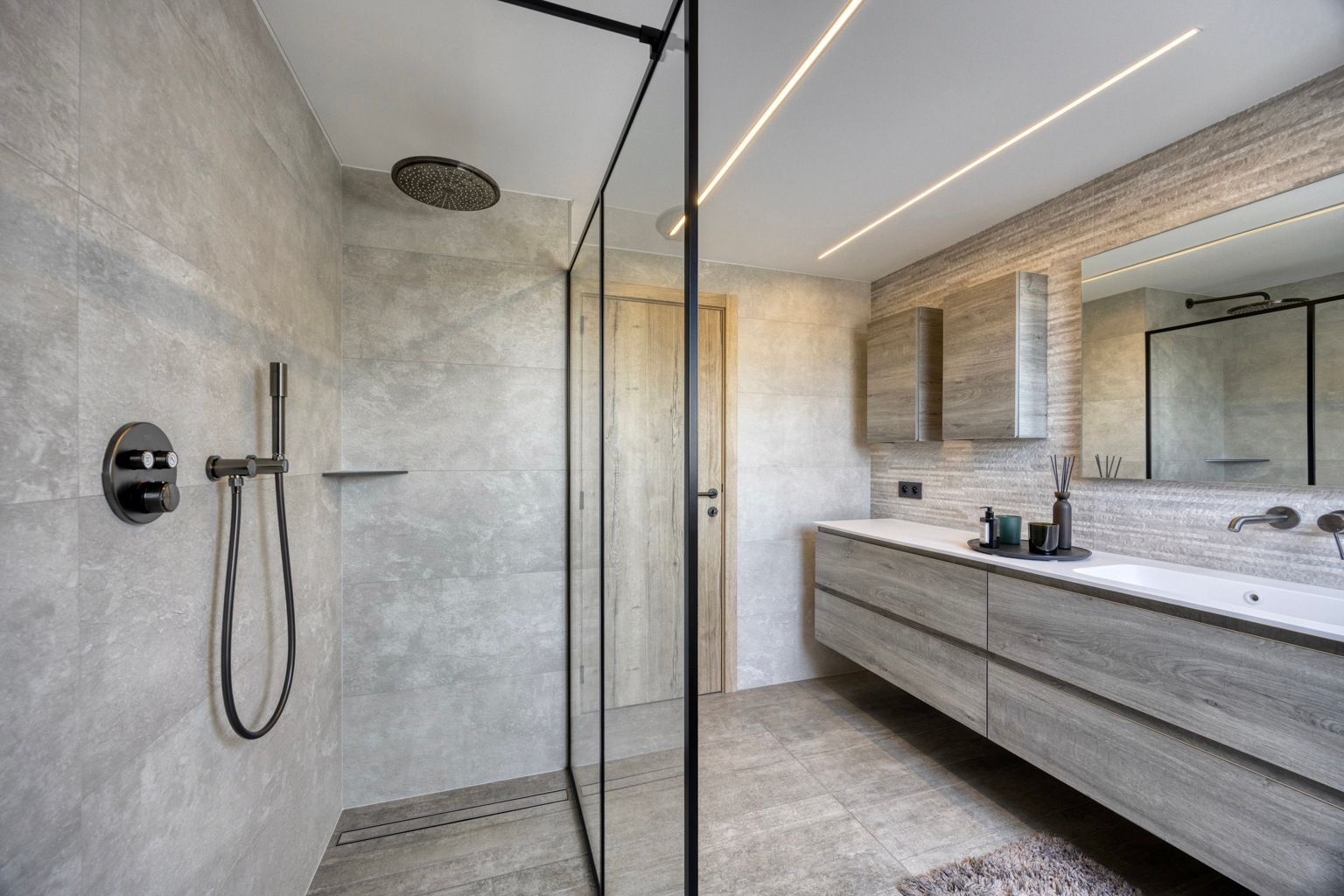 MOOIE, STIJLVOLLE WONING MET TUIN IN LINTER foto 18