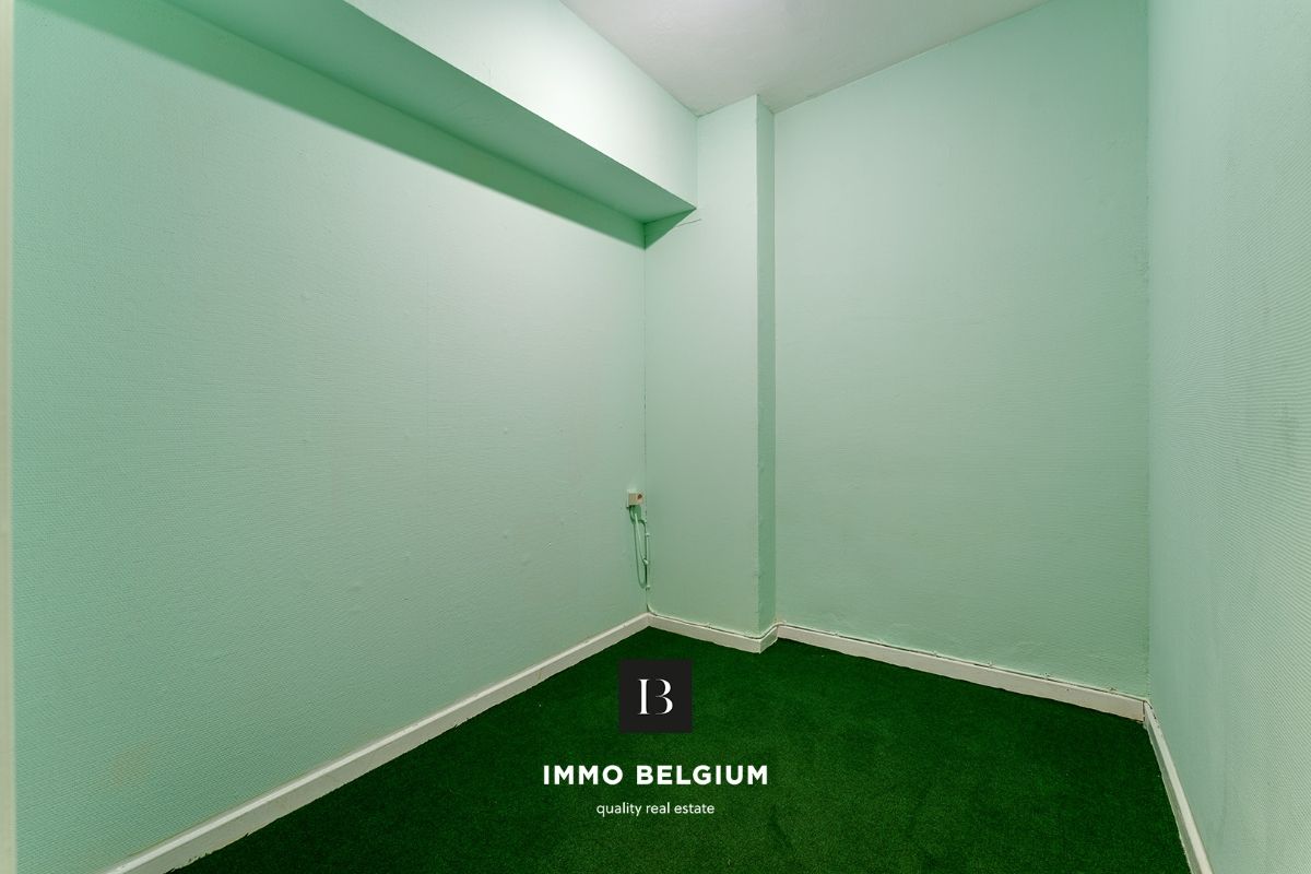 Op te knappen appartement met 2 slaapkamers nabij het centrum foto 4