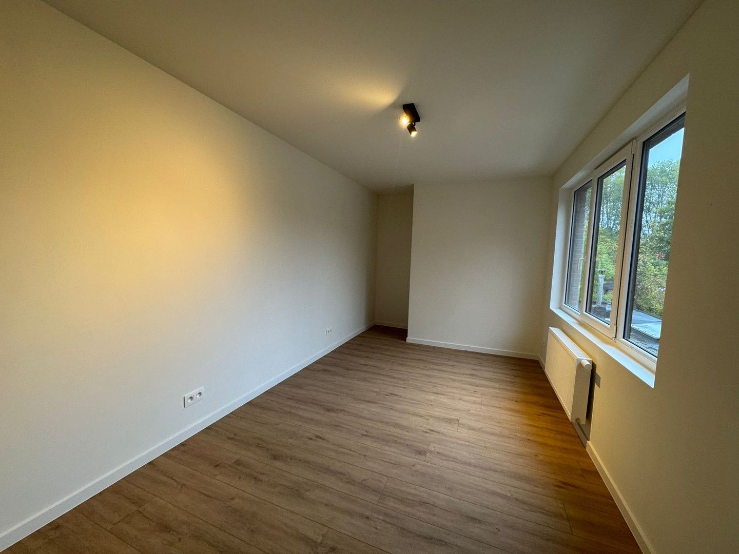 GERENOVEERDE EENSGEZINSWONING foto 10