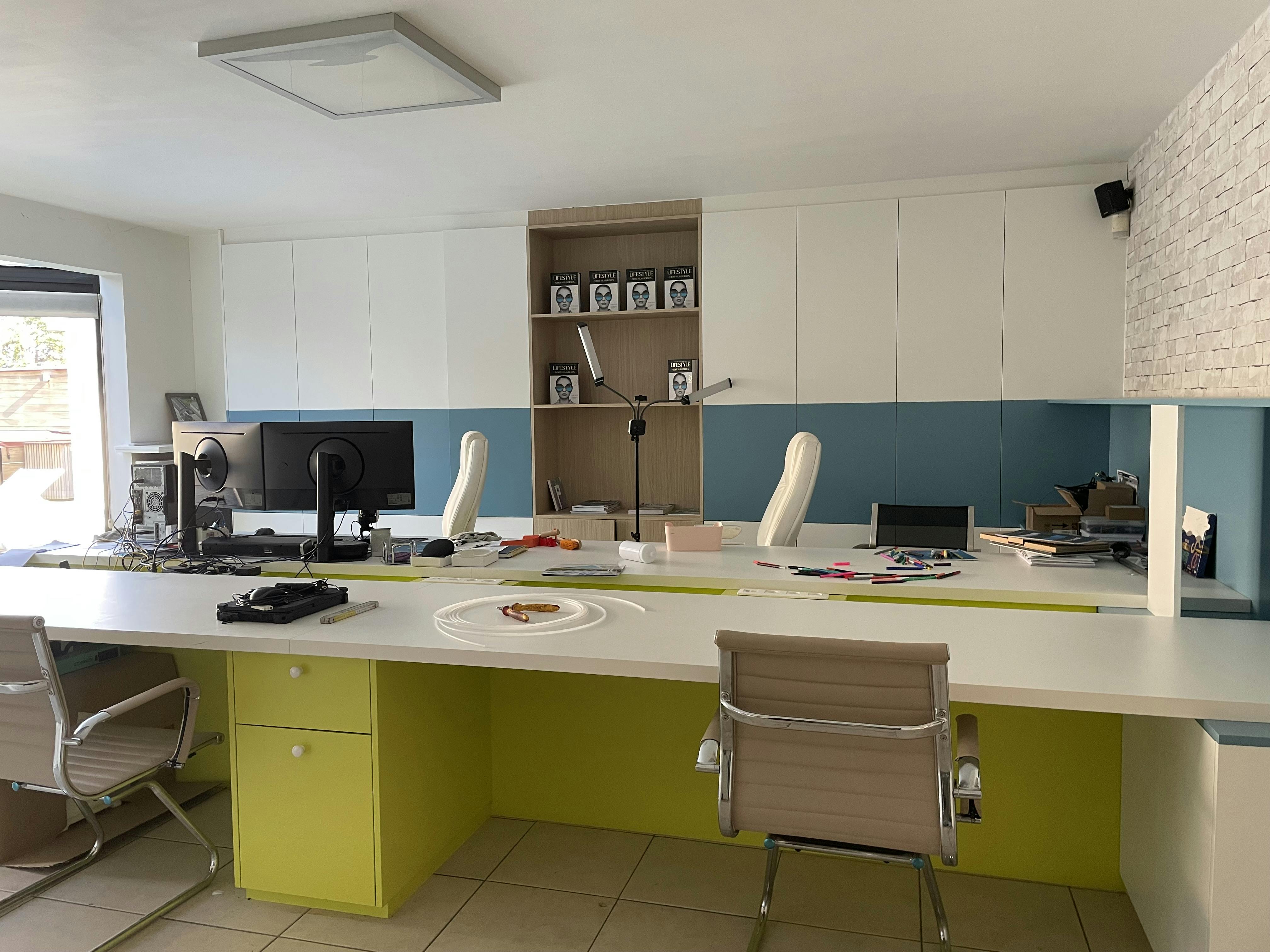 Luxe villa met exclusieve tuin en magazijn in KMO-zone foto 82