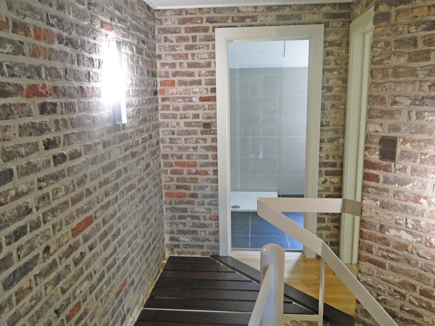 Gezellige studio met twee slaapkamers in hartje Maaseik foto 9