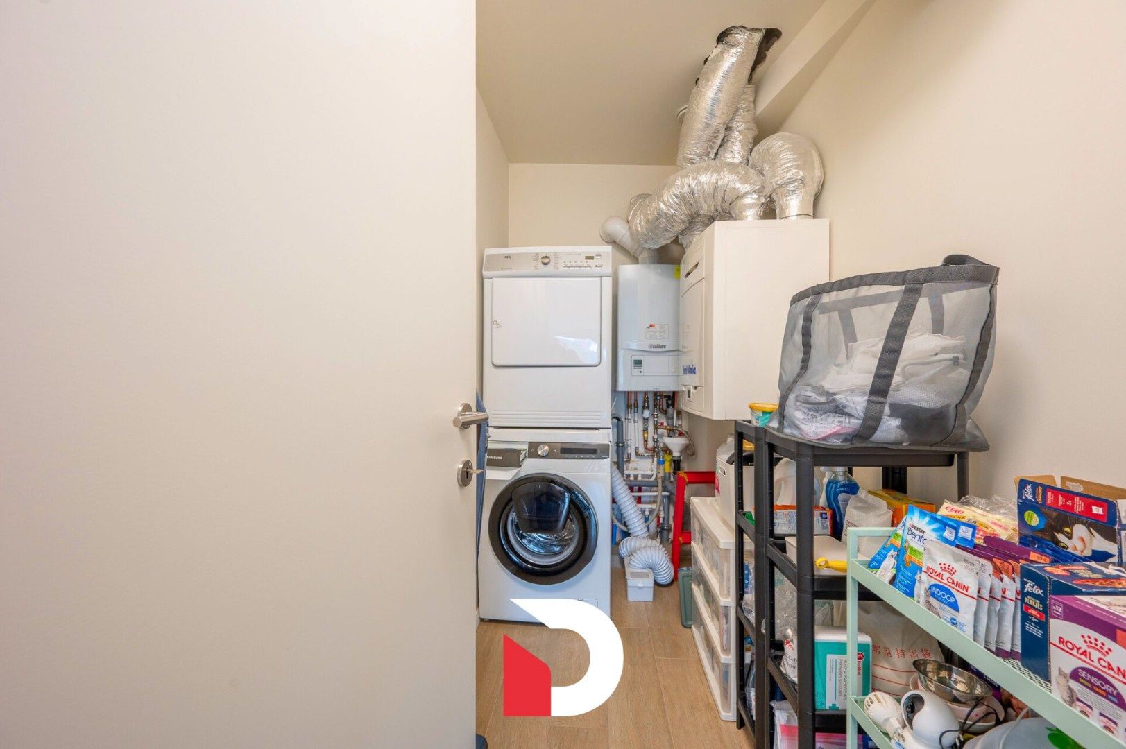 Instapklaar hoekappartement met 2 slk label A en ruim terras centrum Brugge foto 7