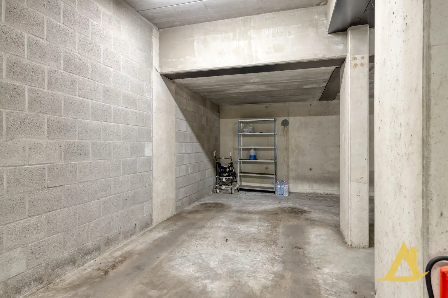 ENERGIEZUINIG APPARTEMENT MET AUTOSTAANPLAATS TE DIEST! foto 28