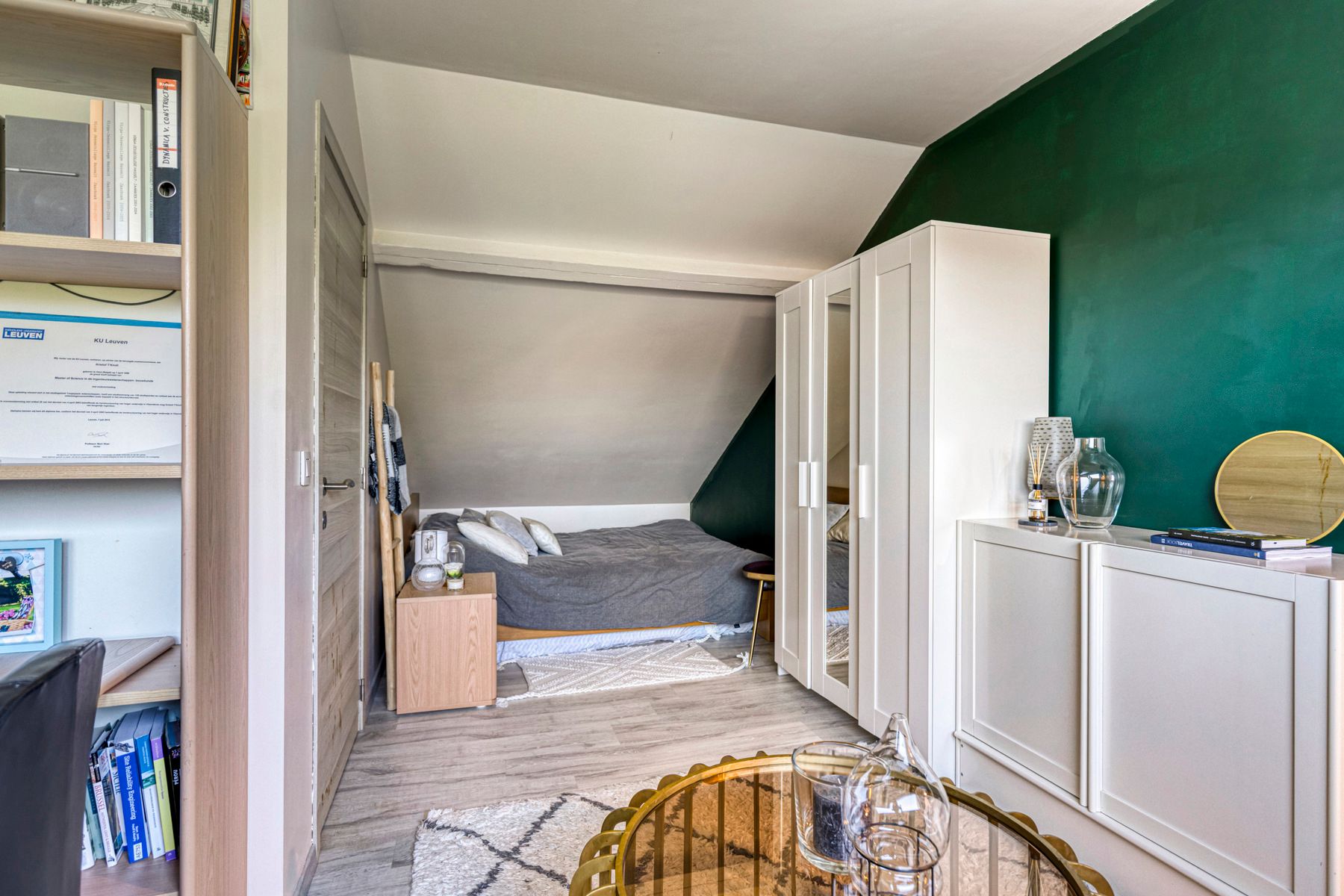 INSTAPKLARE FAMILIEWONING (4 SLAAPKAMERS + BUREAU) TE KOOP foto 27