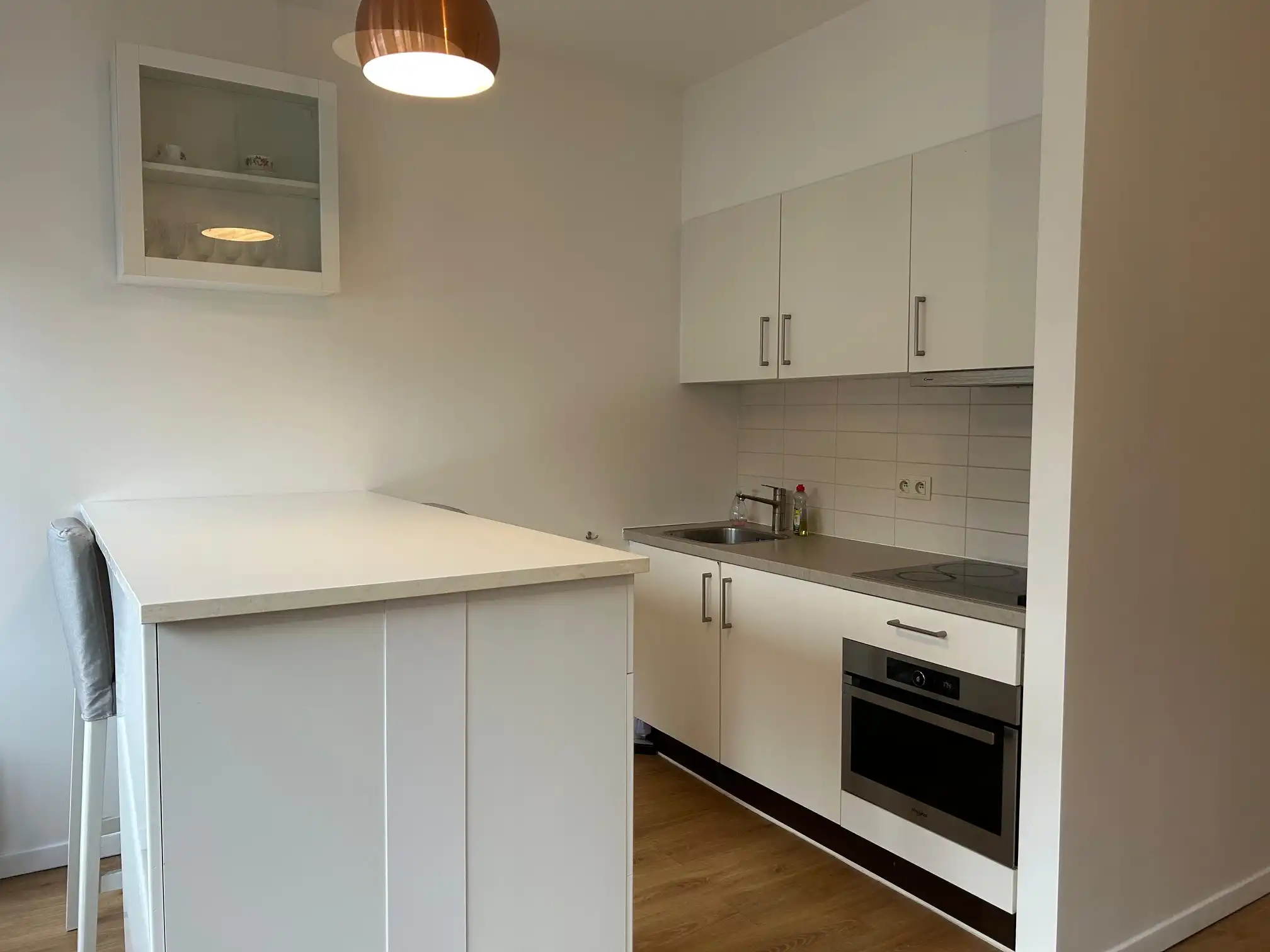 Instapklare studio op toplocatie nabij centraal station foto 5