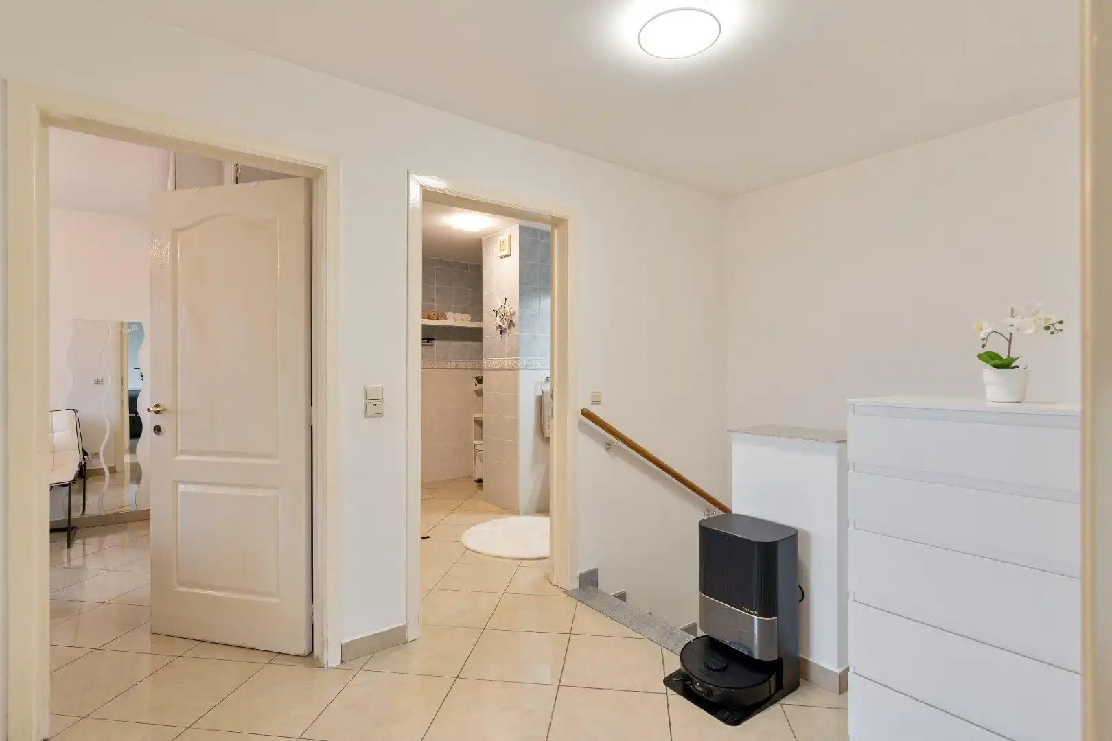 Ruim energiezuinig duplexappartement (146 m²) -  kwaliteitslabel B -  3 slaapkamers, terras en private buitenparking. foto 16