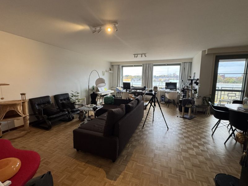 Appartement in Genk-centrum tegenover Shopping1 foto 3