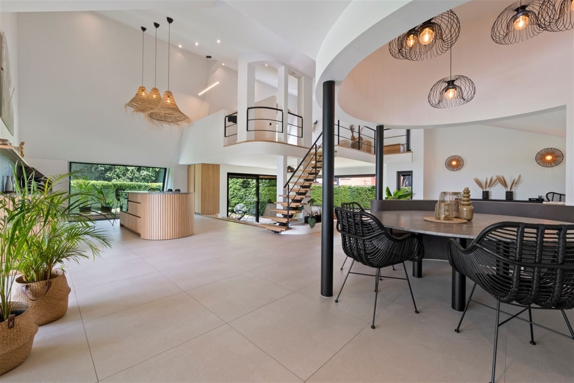 UNIEKE DESIGNWONING MET MODERNE AFWERKING EN STIJVOLLE ARCHITECTUUR foto 16