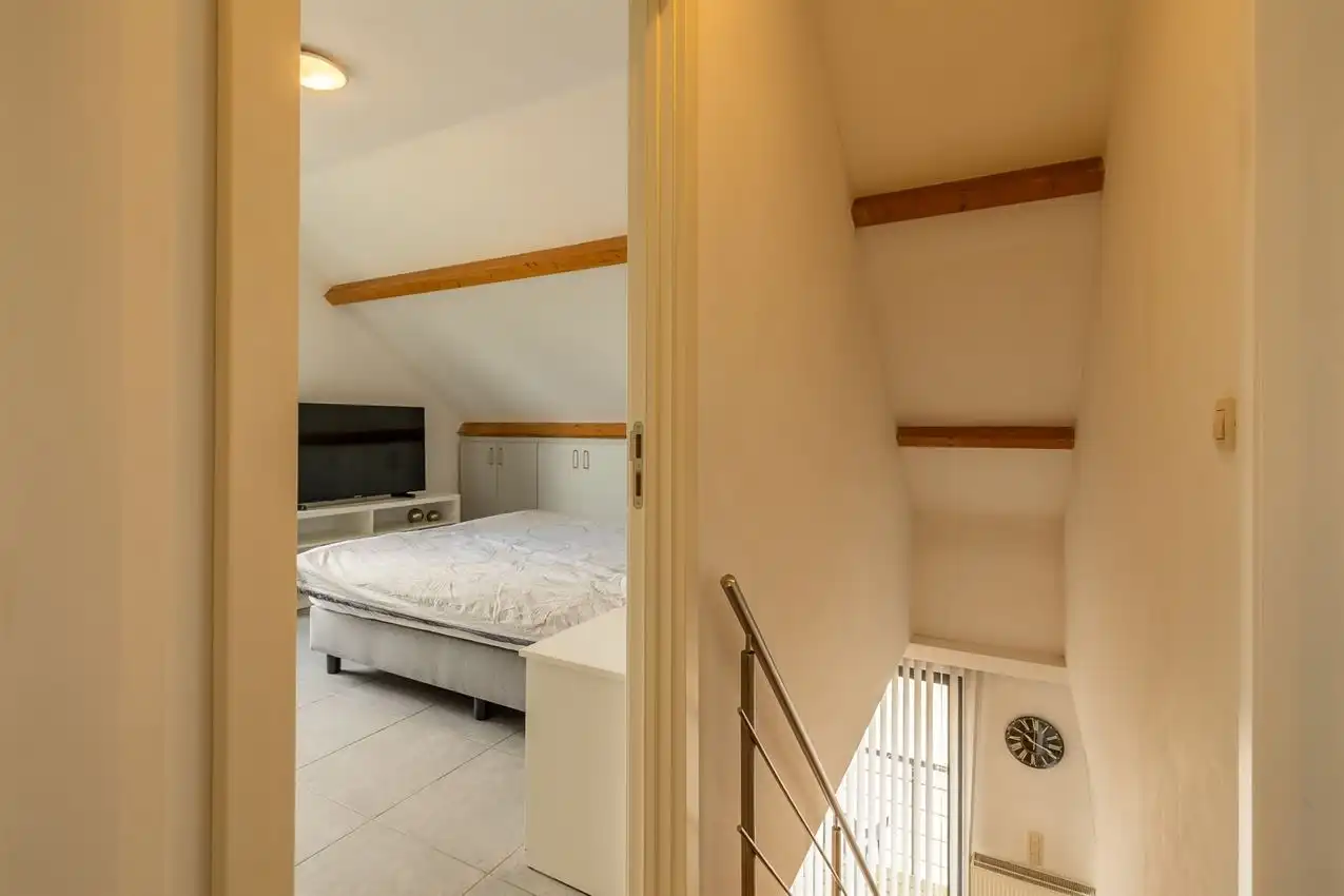 Gezellige duplex met twee slaapkamers nabij station foto 13