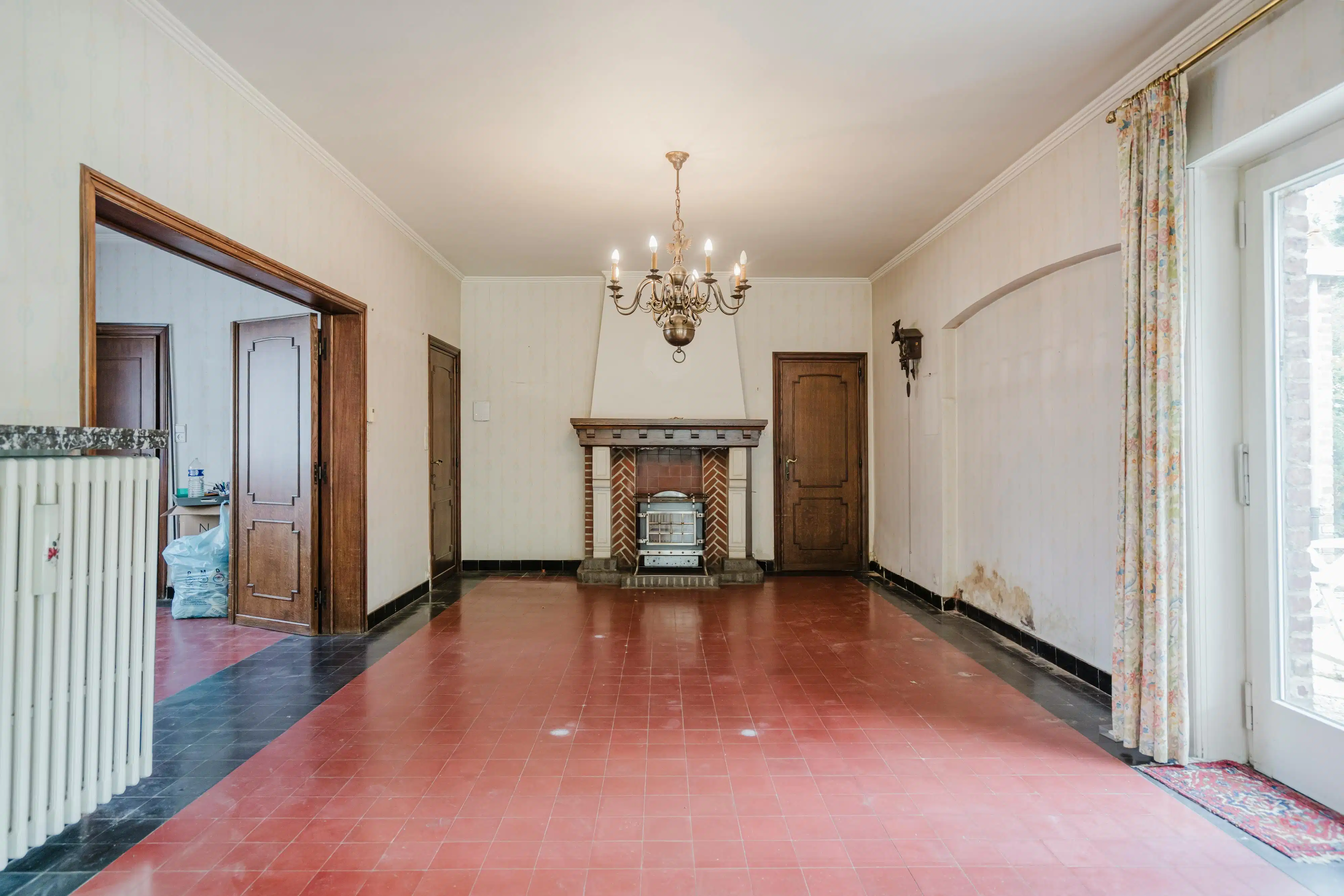Karaktervolle woning met 4 slaapkamers te koop in Bissegem! foto 6