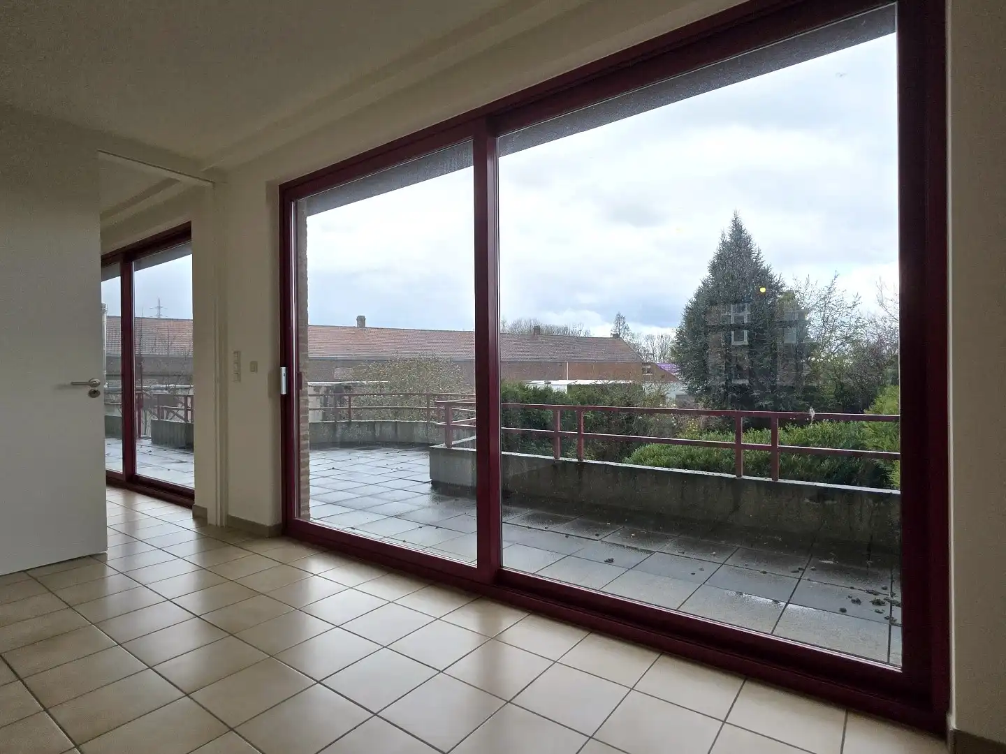 Polyvalente eigendom op commerciële ligging in het centrum van Bavikhove foto 6