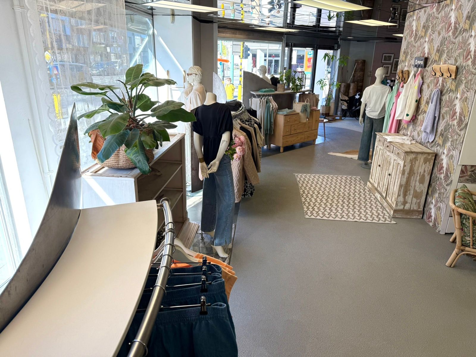Hoekpand met Maximale Visibiliteit op Toplocatie in Deurne foto 5
