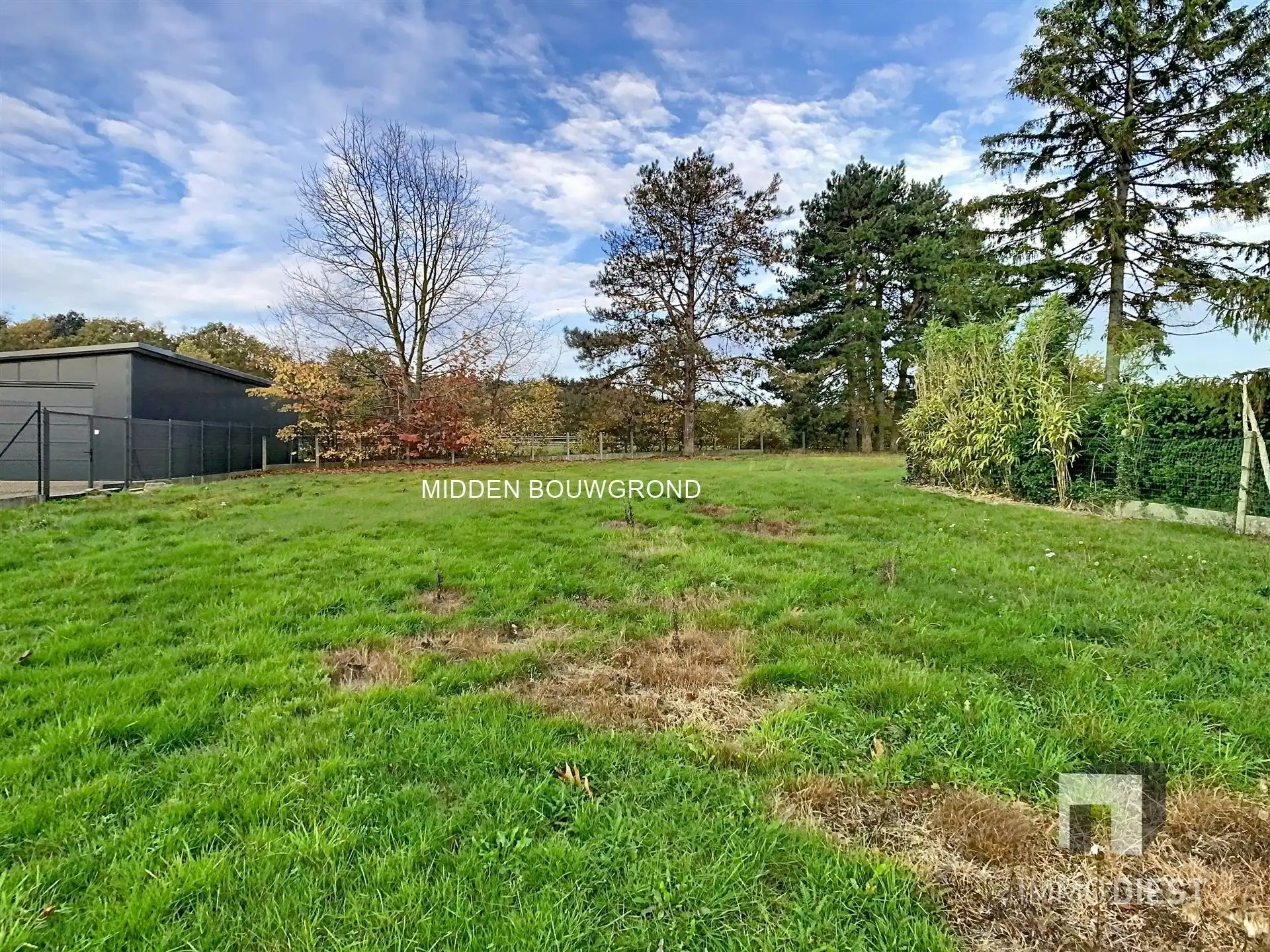 Bouwgrond open bebouwing op 18,72 are met achterliggende weide van 52,11 are foto 5