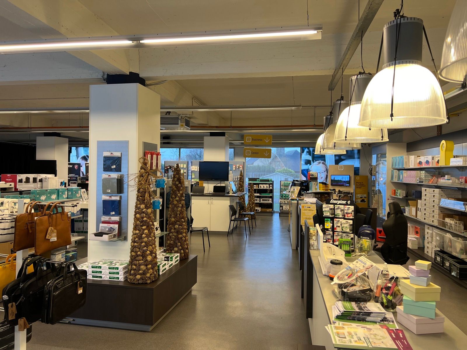 Commercieel pand op TOP - locatie. foto 36