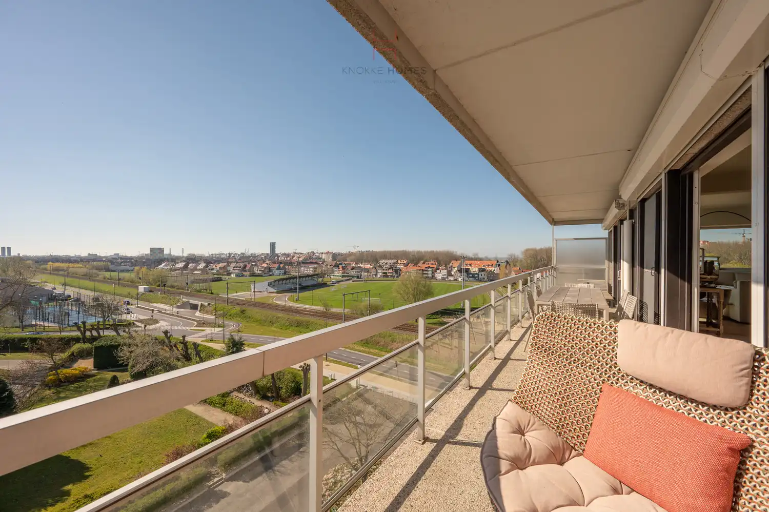Riant appartement met open zicht over het meer van Duinbergen foto 6