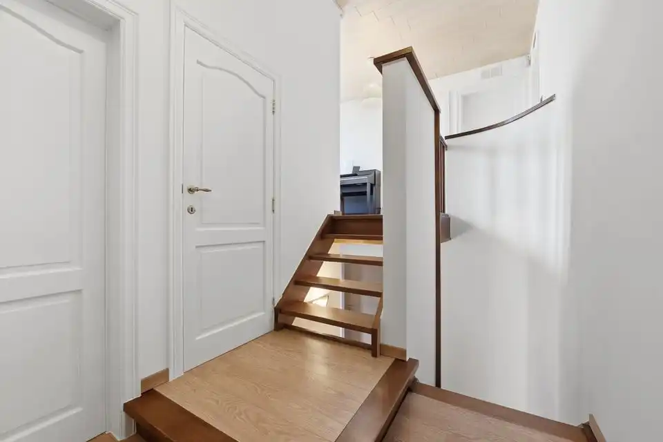 EXCLUSIEVE GEZINSWONING MET RUIME TUIN, 252M² WOONCOMFORT EN TOPLIGGING IN SINT-TRUIDEN foto 19