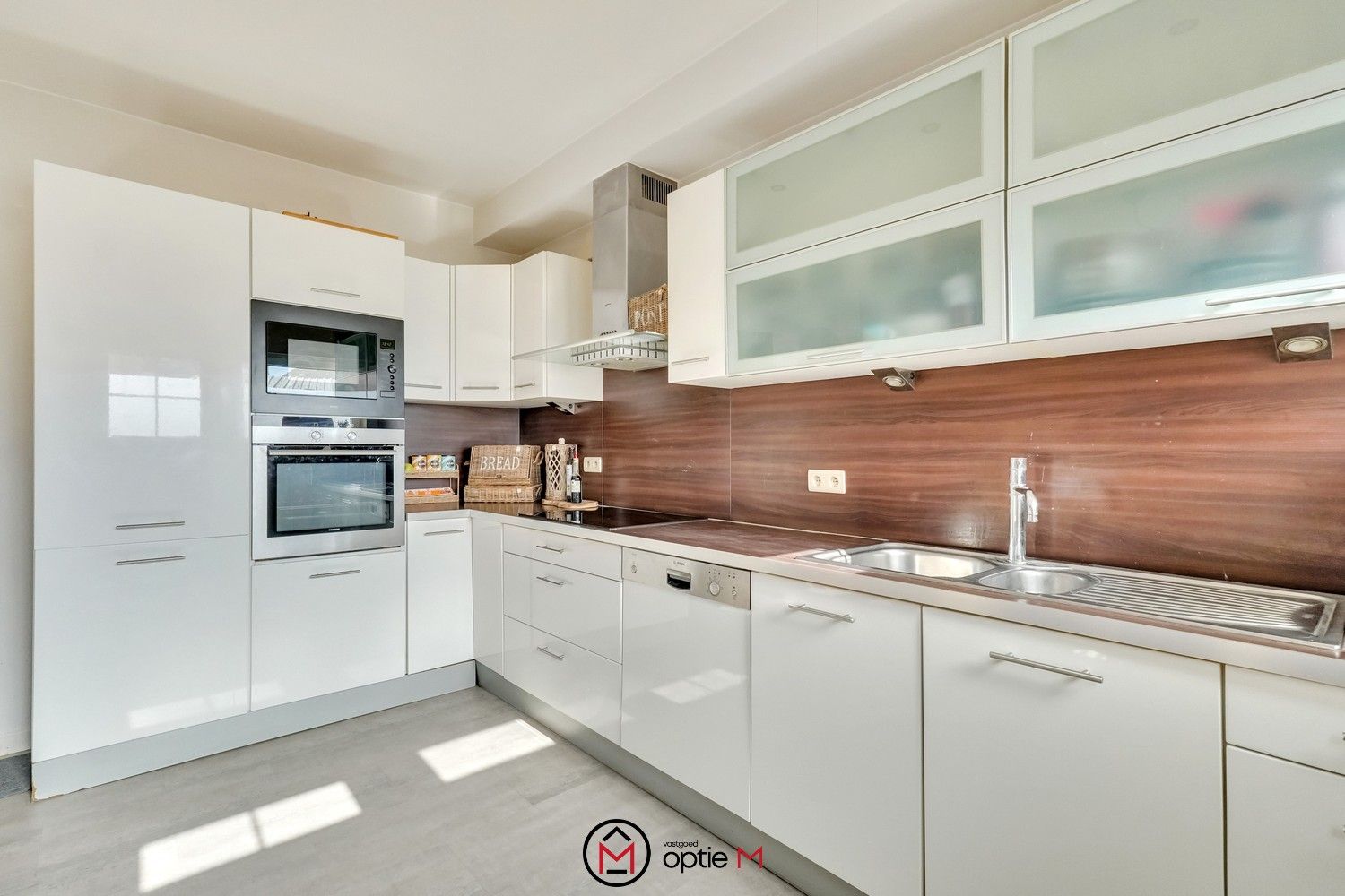 Charmante woning met 4 slaapkamers + weide foto 8