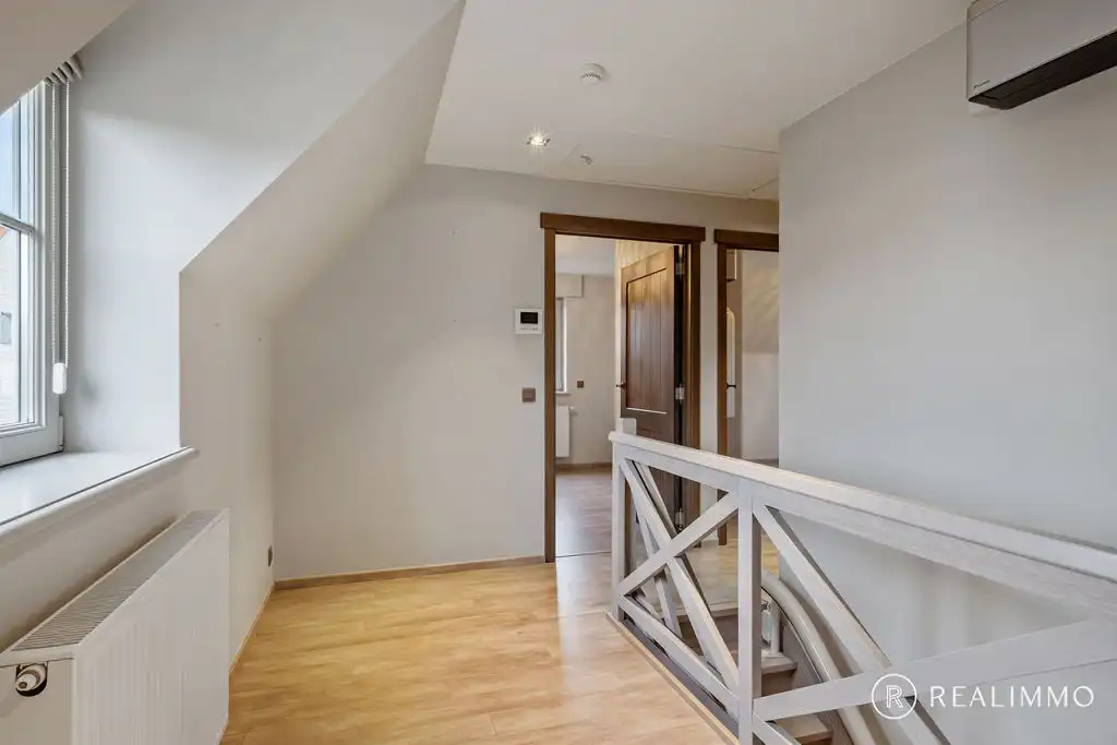 Prachtige alleenstaande woning foto 9