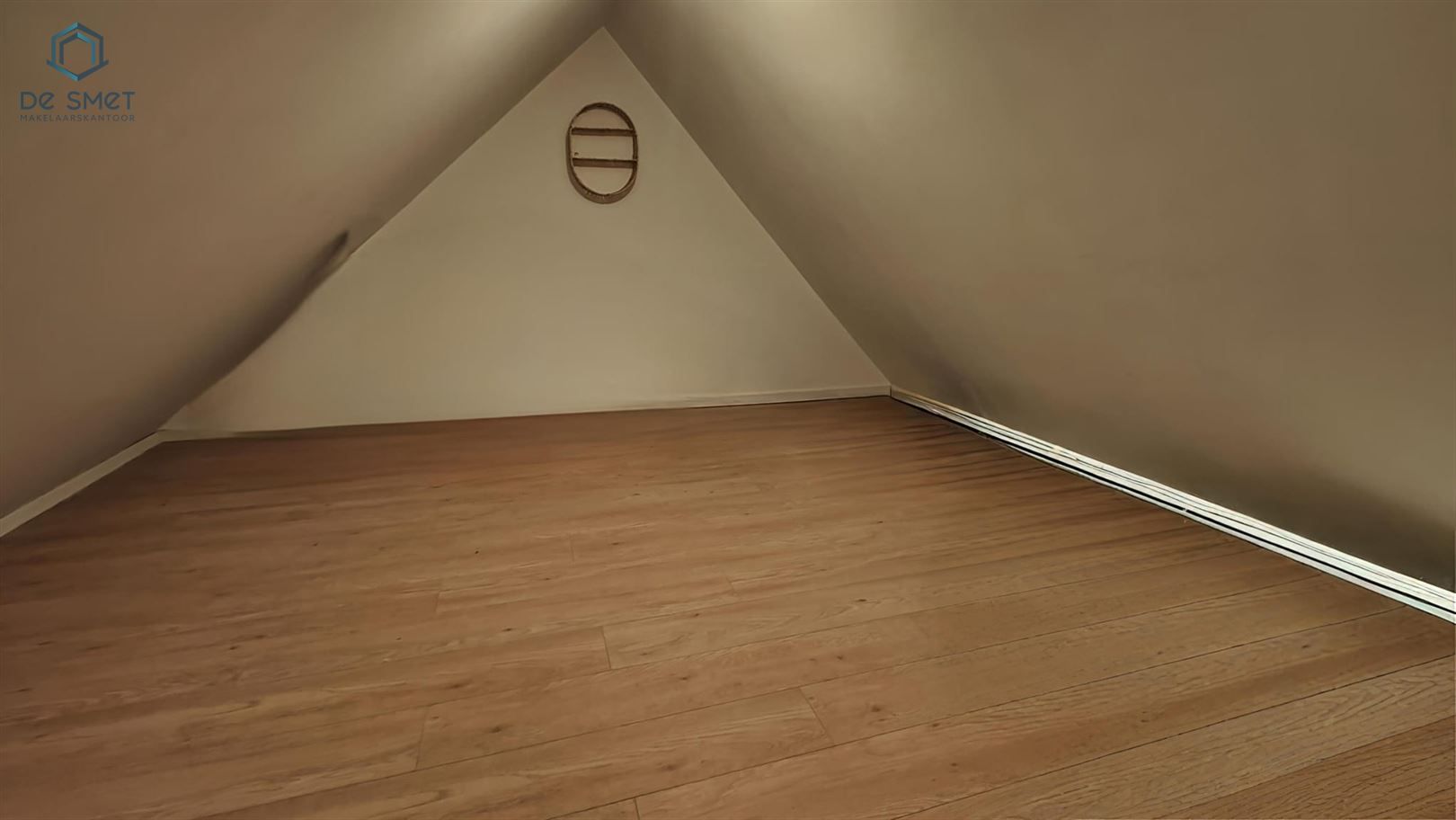 perfect gerenoveerd woonhuis met thuiskantoor of commerciële ruimte en 4 slaapkamers   foto 23