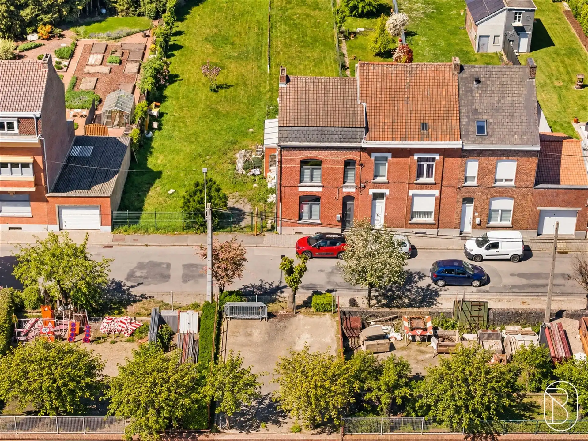 3-gevelwoning met grote tuin, dicht bij alle voorzieningen! foto 13