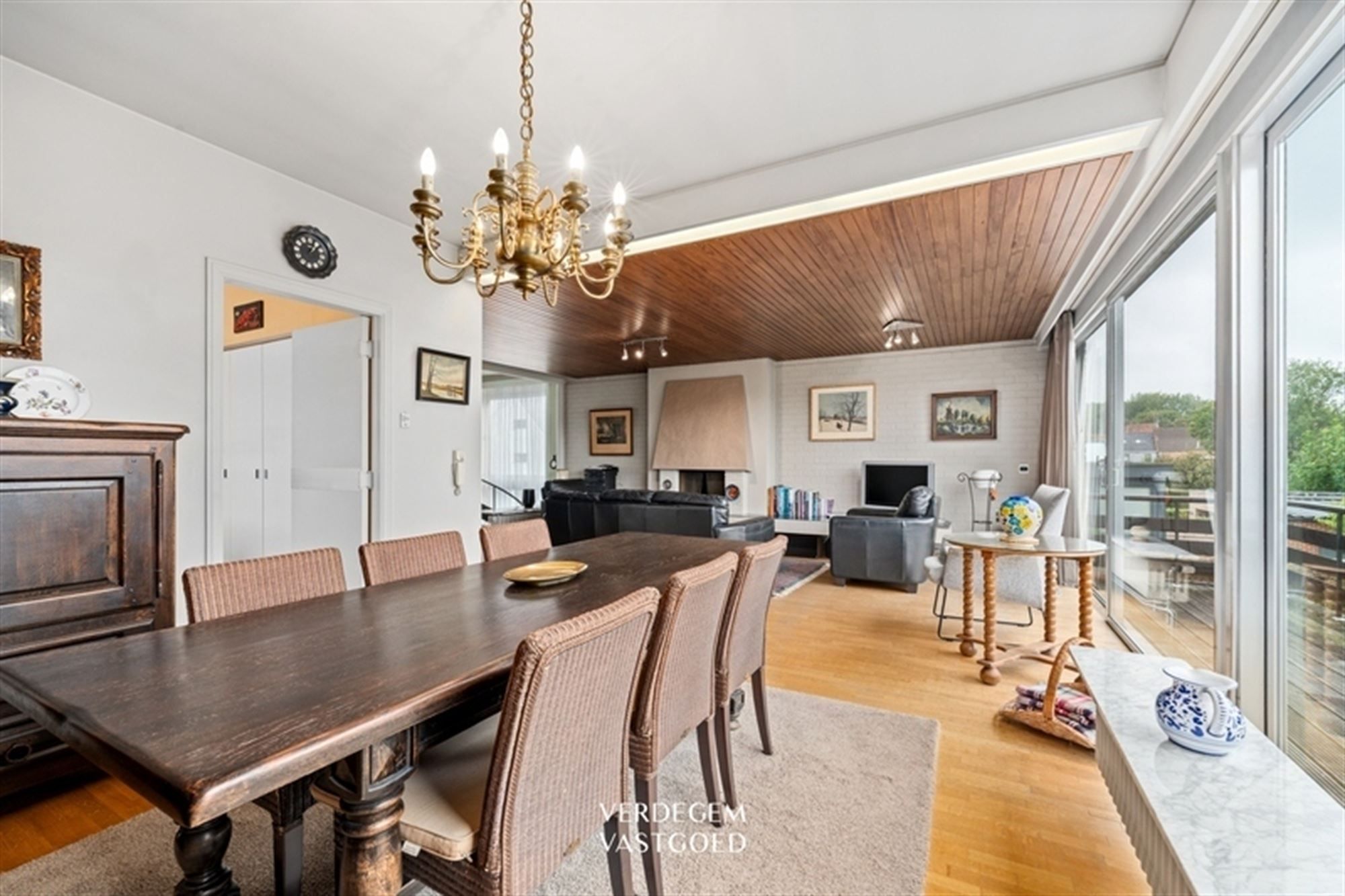 Unieke bel-étage woning met veel natuurlijke lichtinval nabij de Daknamse Meersen foto 9