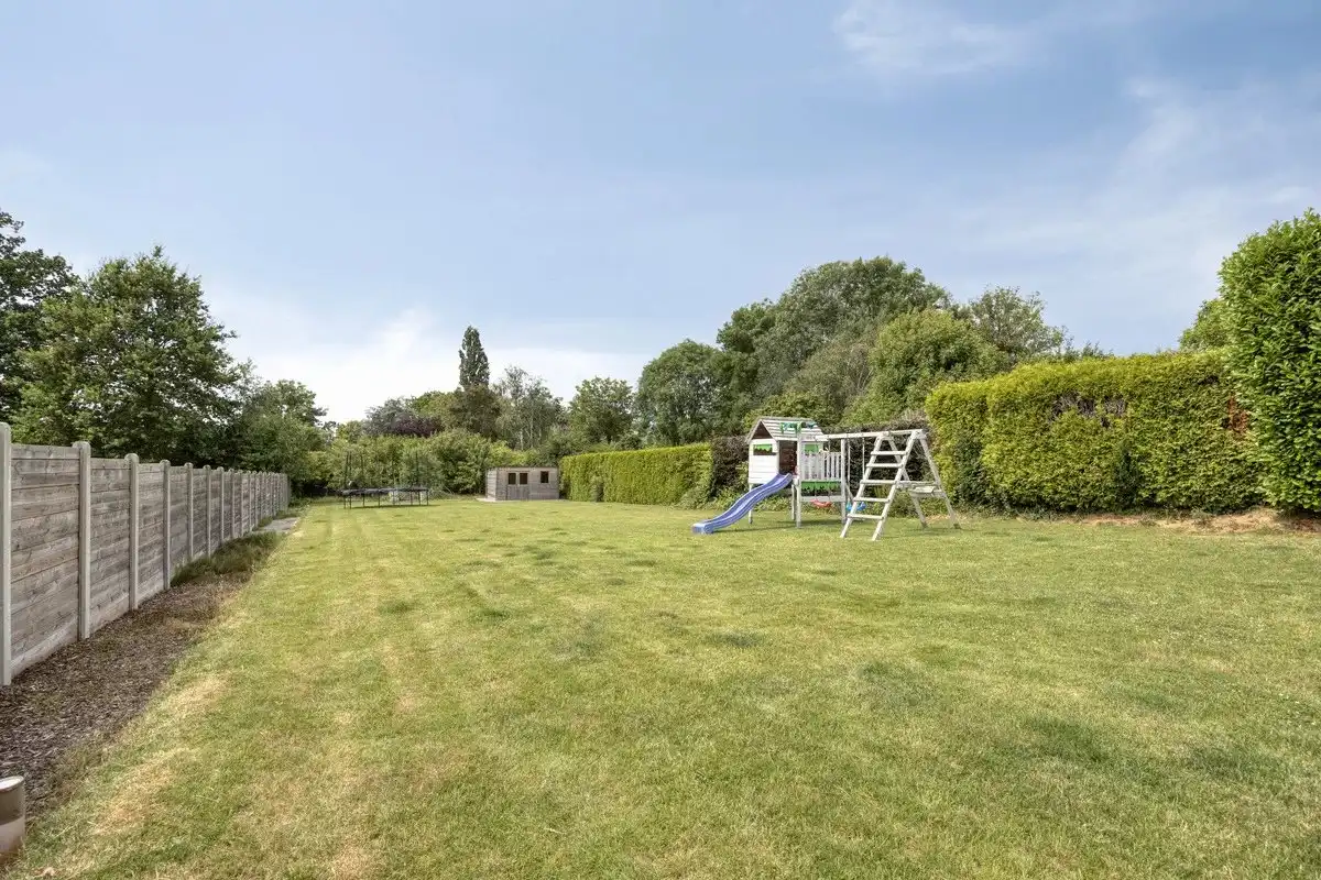 RUIME WONING OP GUNSTIGE LOCATIE EN GELEGEN OP EEN PERCEEL VAN 17A44CA foto 36